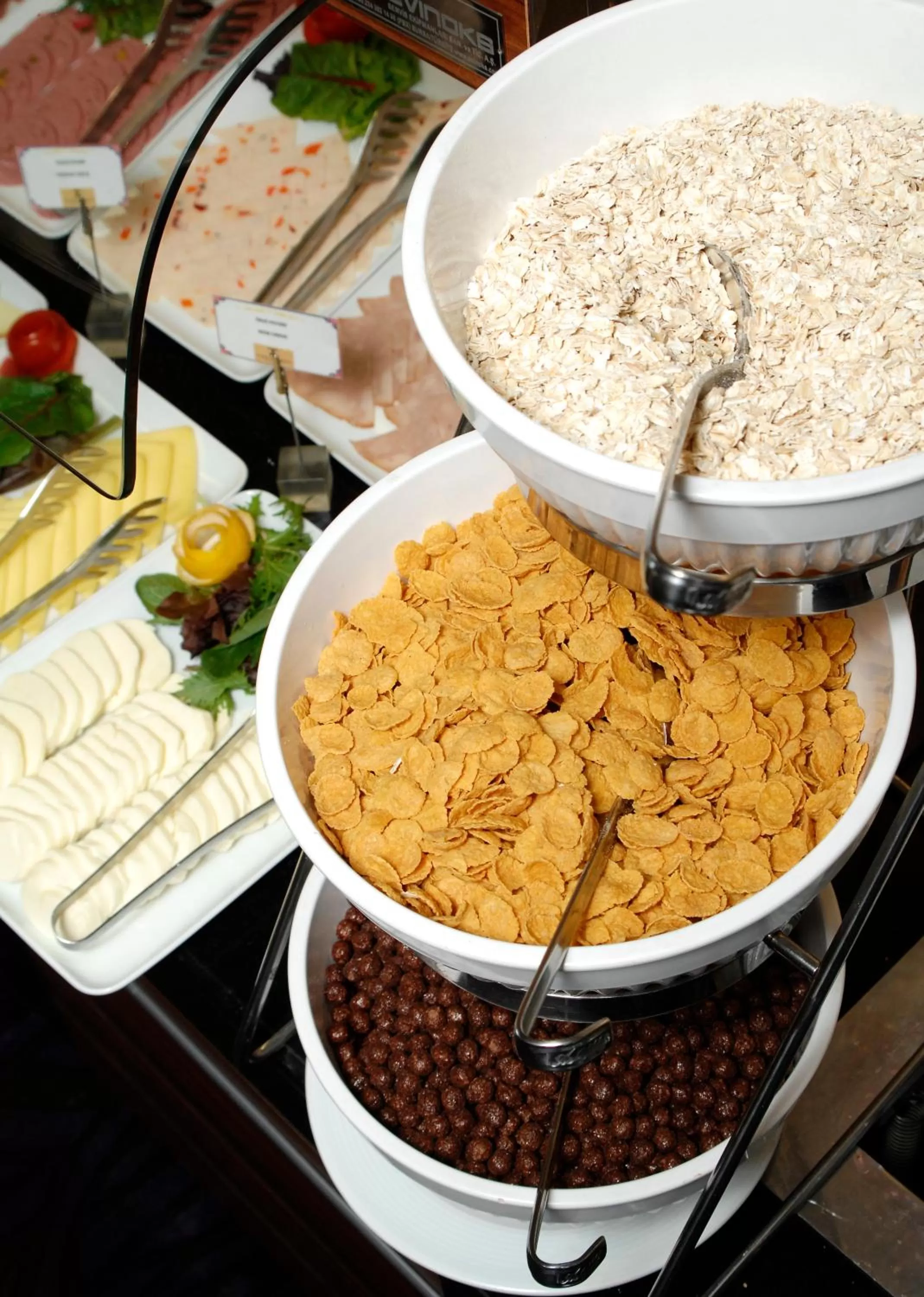 Food and drinks in Taxim Hill Hotel