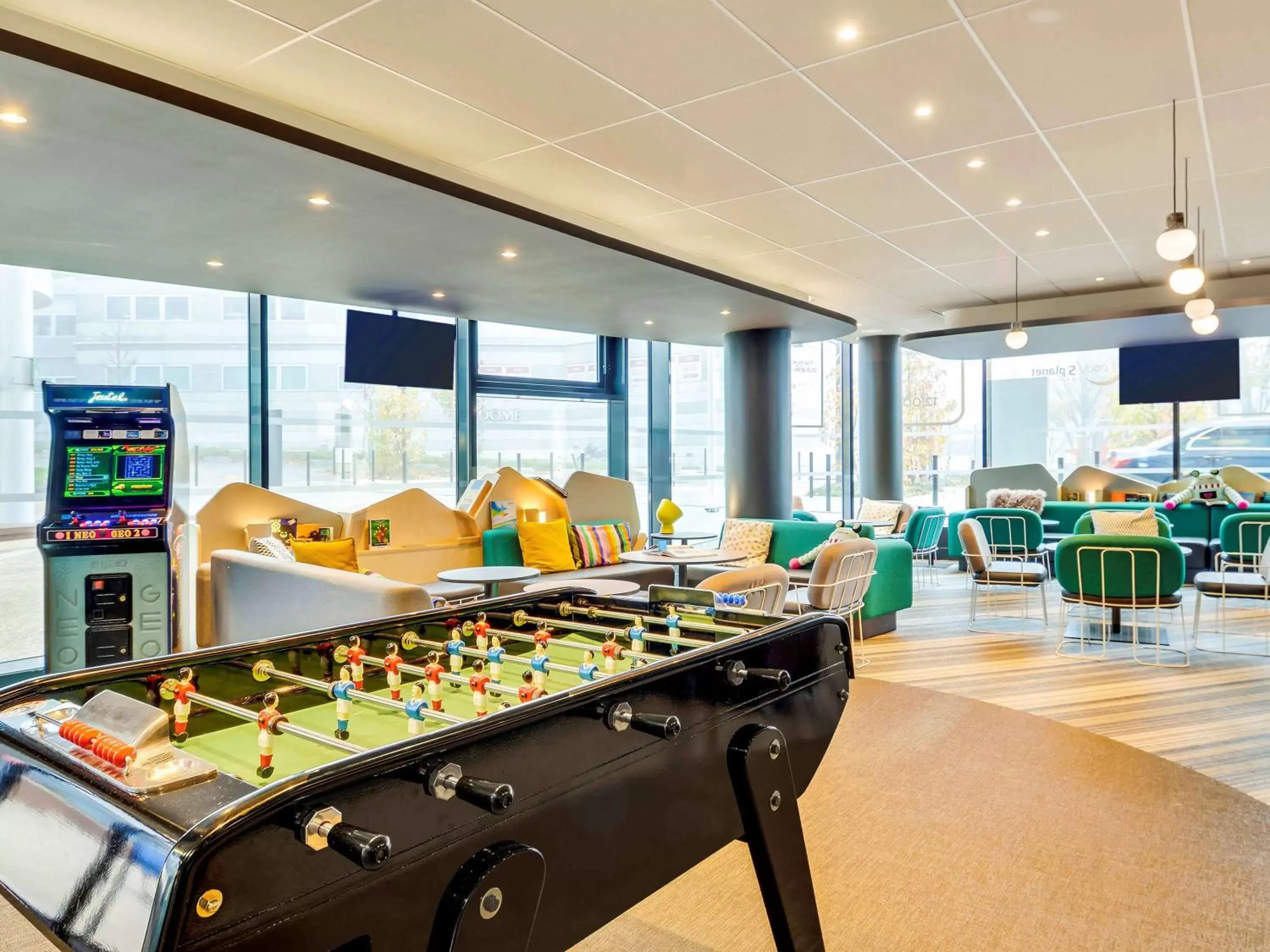 Lounge or bar in ibis Styles Paris Charles de Gaulle Airport