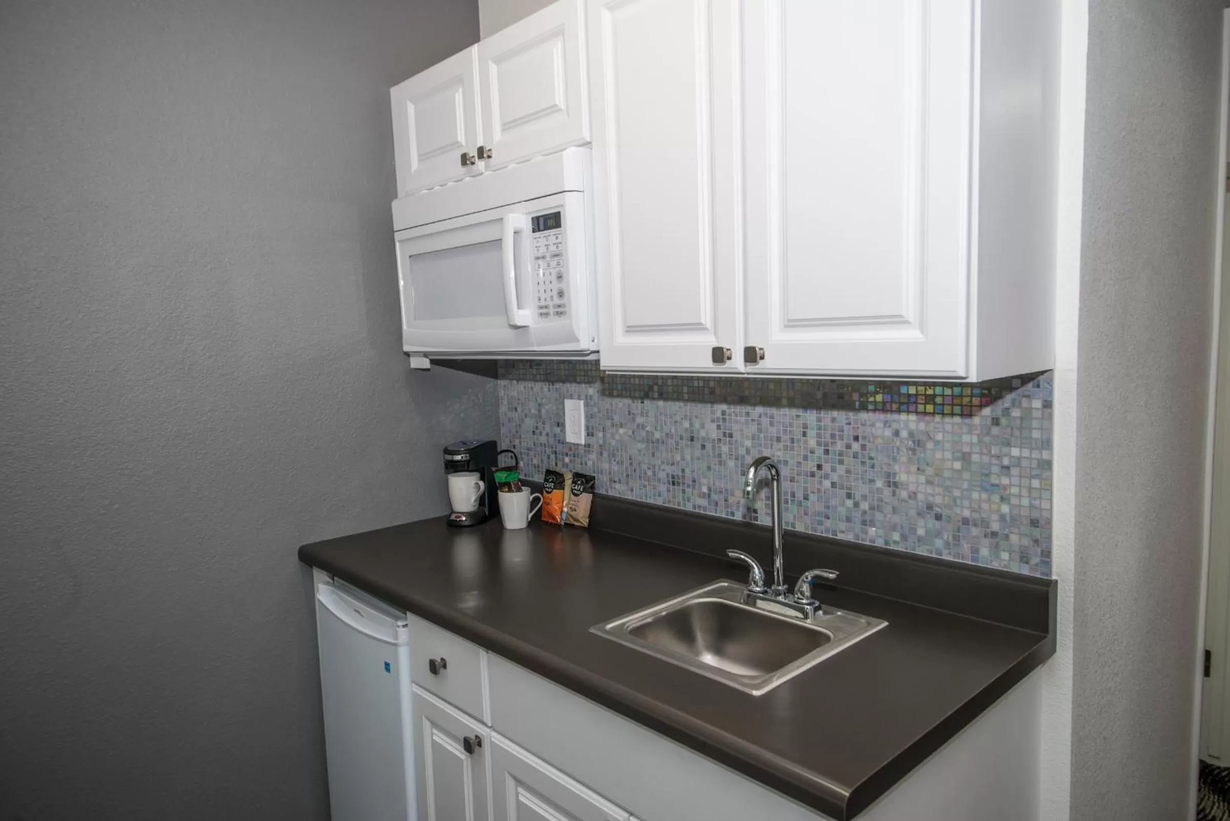Kitchen or kitchenette in Siegel Select LV Strip-Convention Center