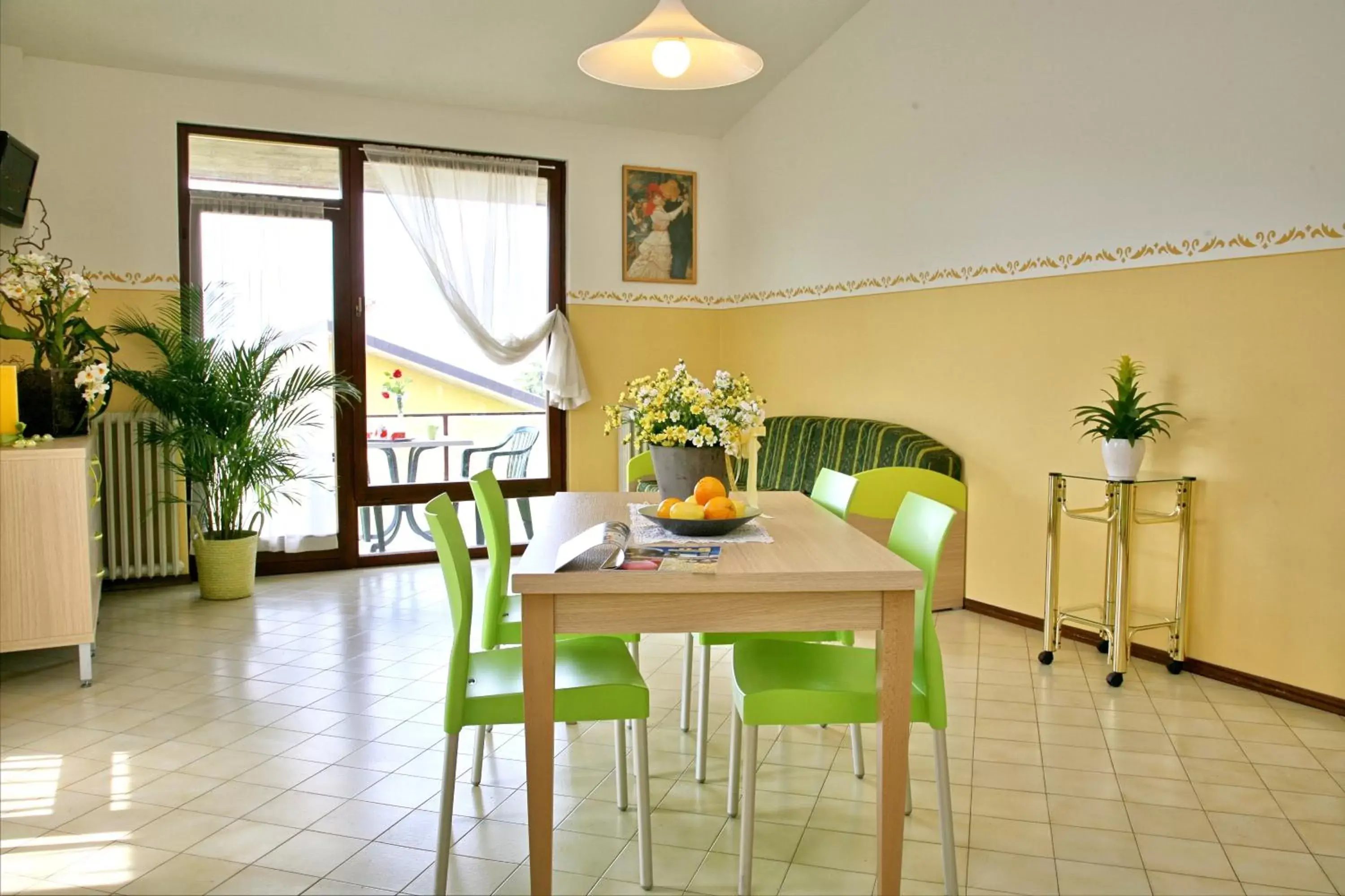 Dining area in Residence Uliveto