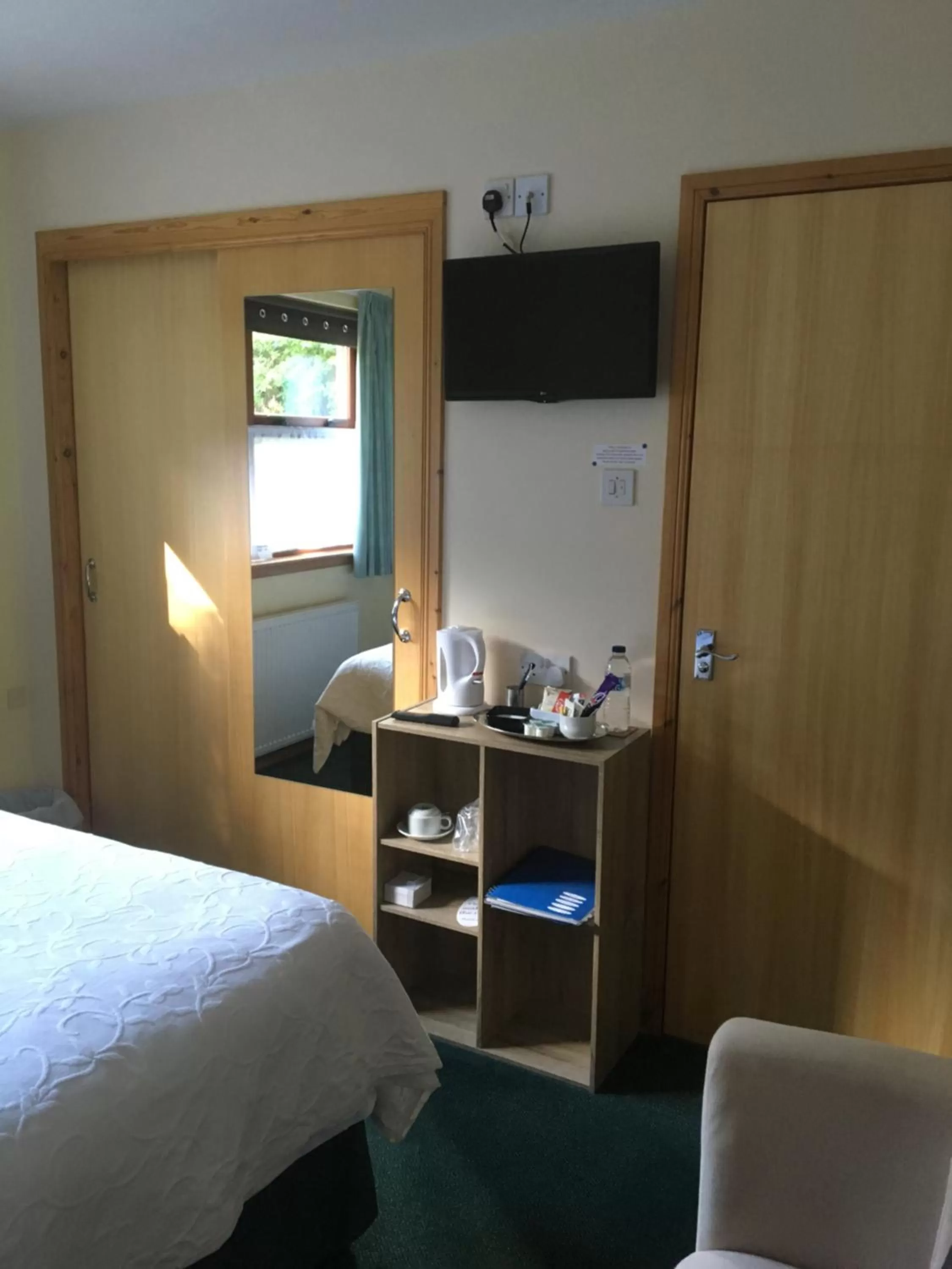 TV and multimedia in Deveron Lodge Guest House