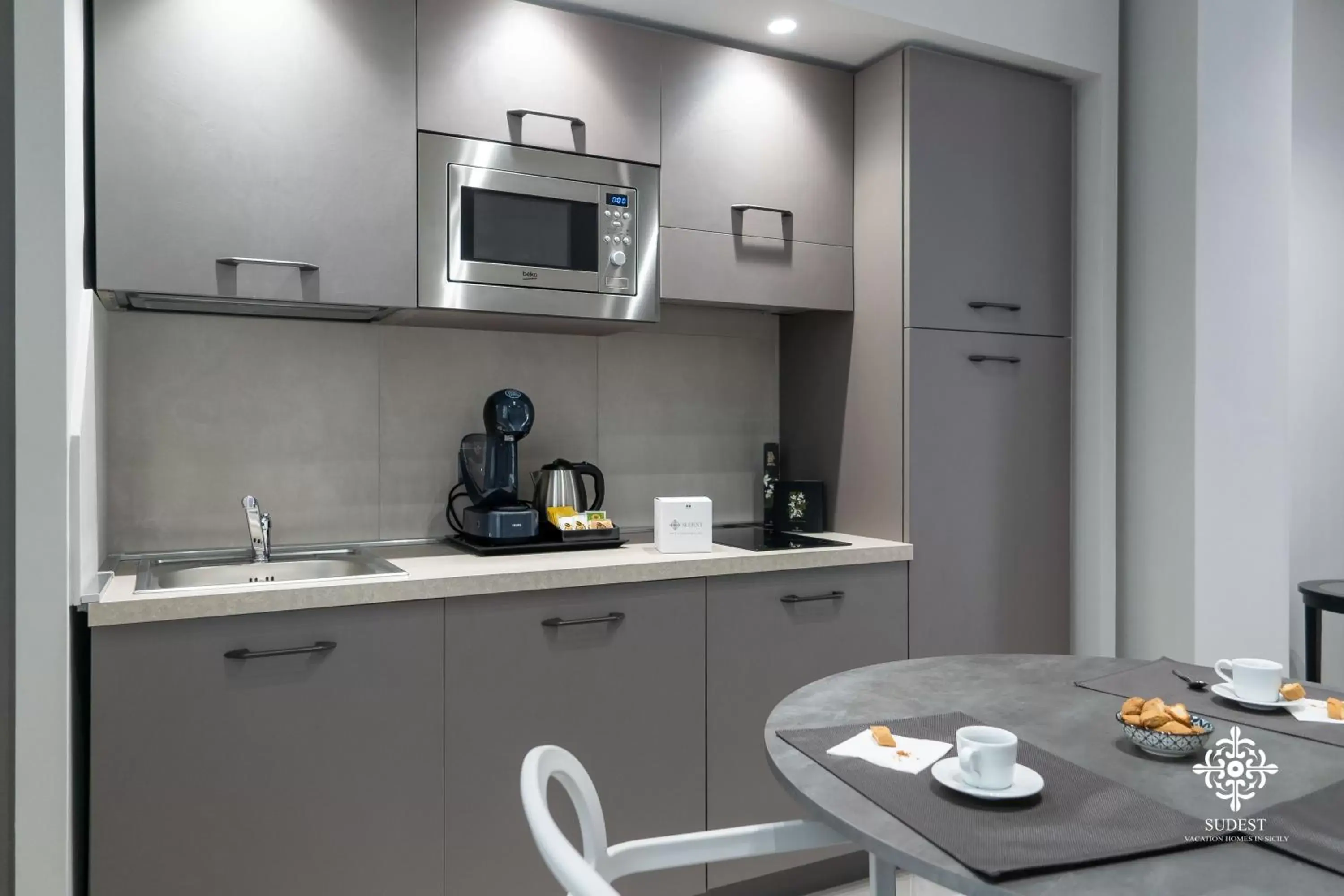 Coffee/tea facilities, Kitchen/Kitchenette in Matteotti Luxury Residence