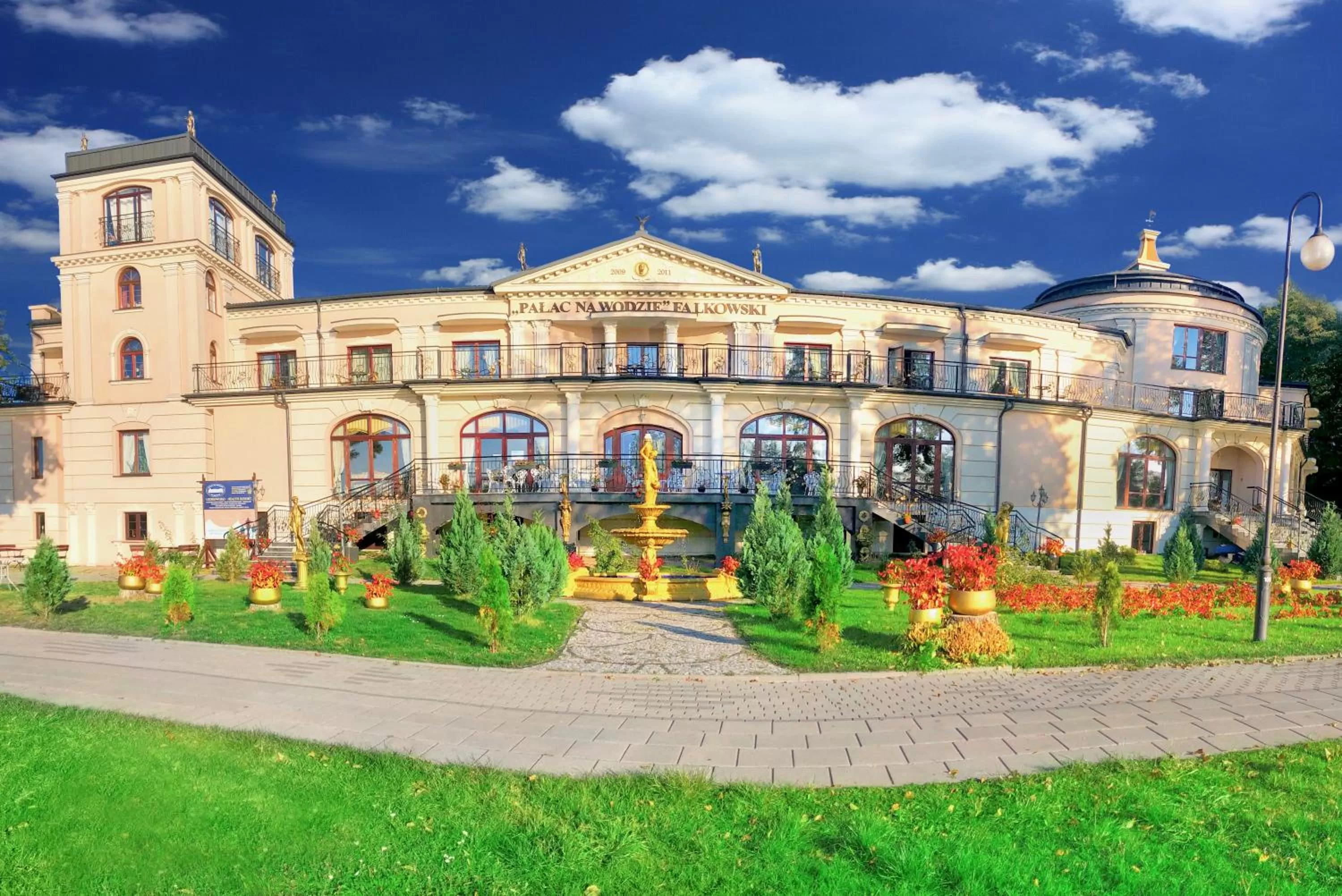 Property building in Medical & SPA "Pałac na Wodzie" Falkowski Augustów