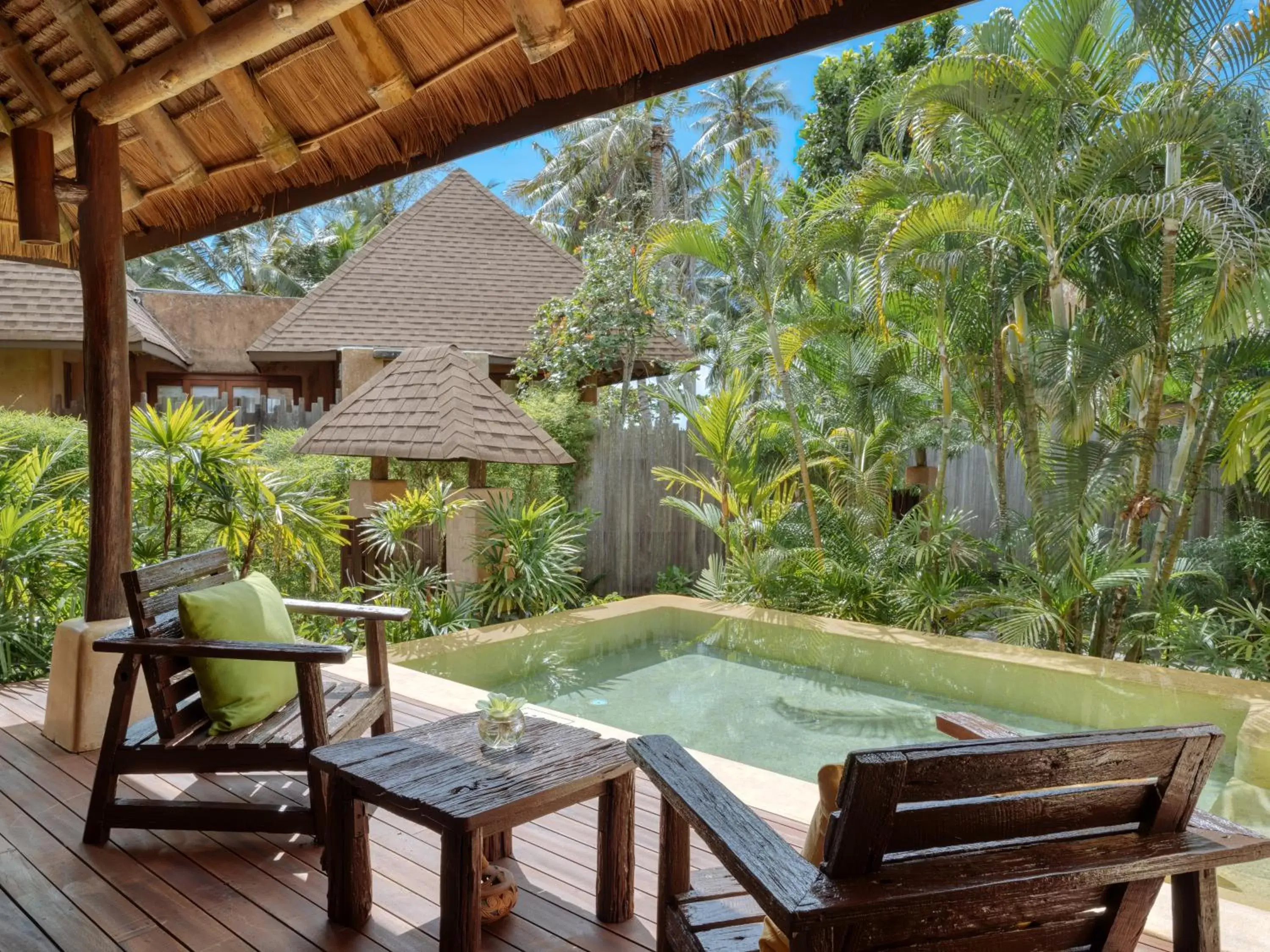 Garden view in High Season Pool Villa & Spa Garden view in High Season Pool Villa & Spa