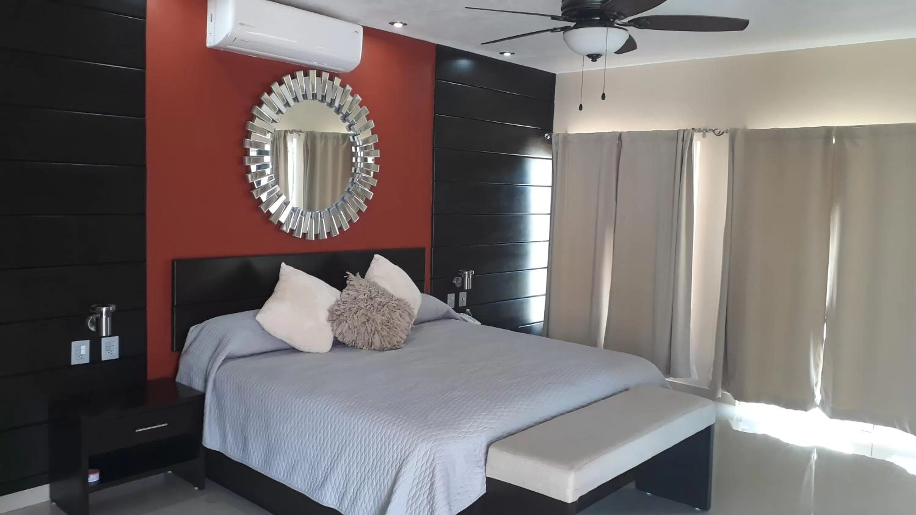 Deluxe Suite in Luxury Hotel Inn