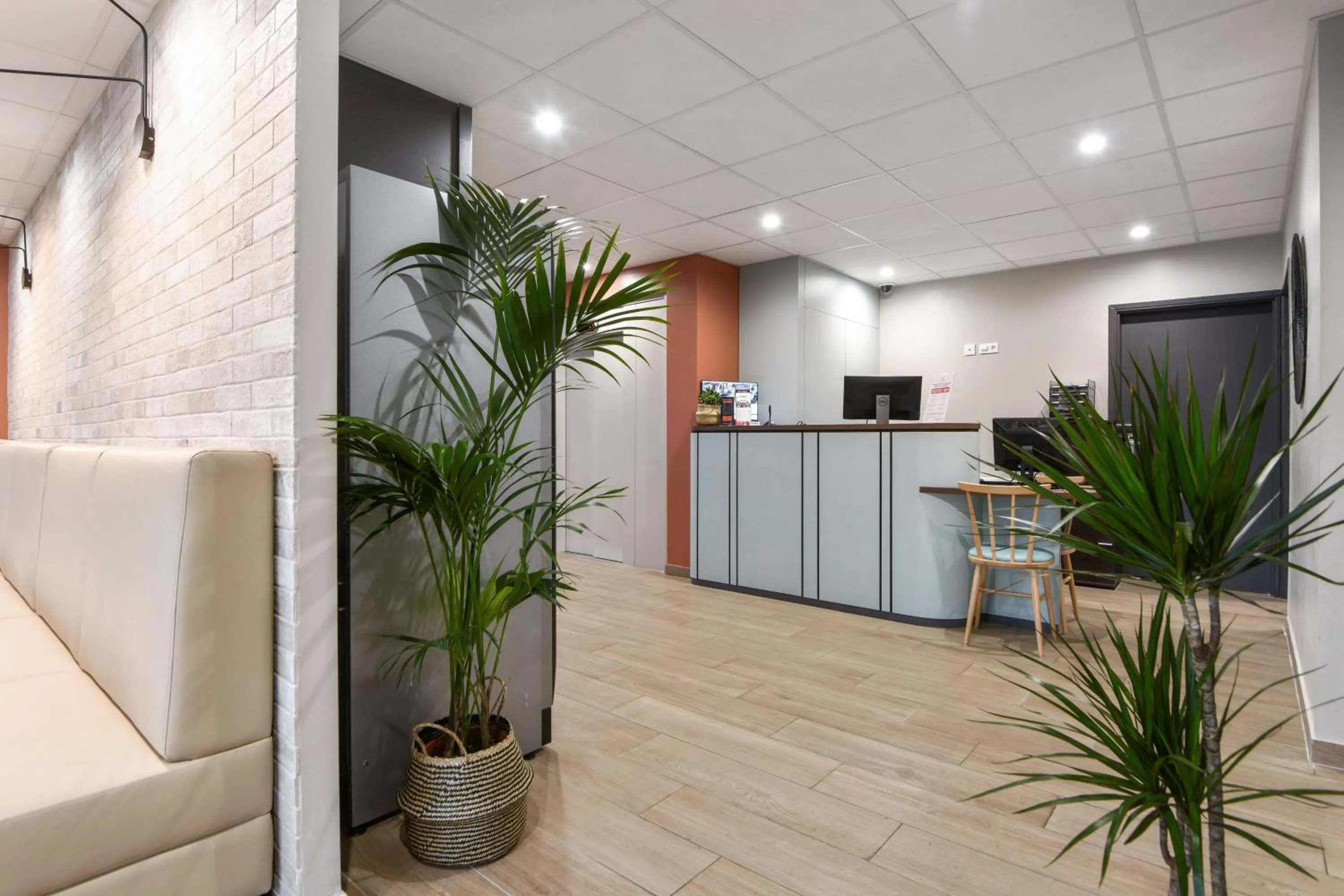 Lobby or reception in Appart'City Confort Lille Grand Palais