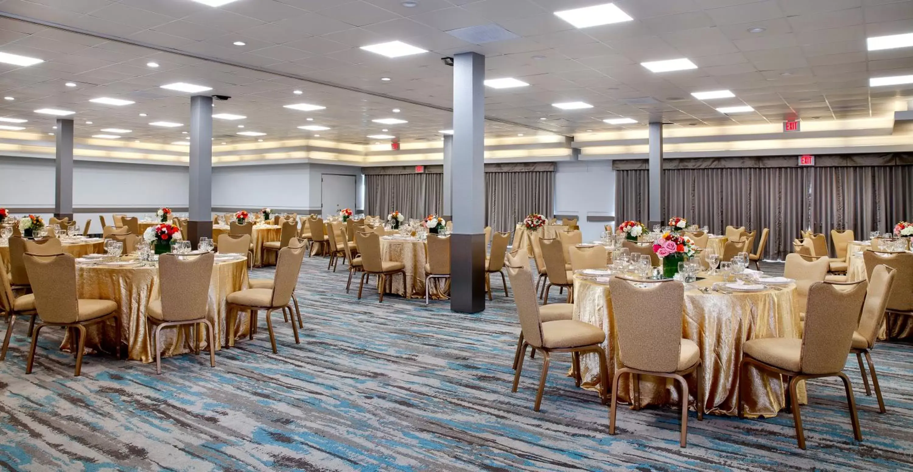 Banquet/Function facilities, Restaurant/Places to Eat in Anaheim Hotel