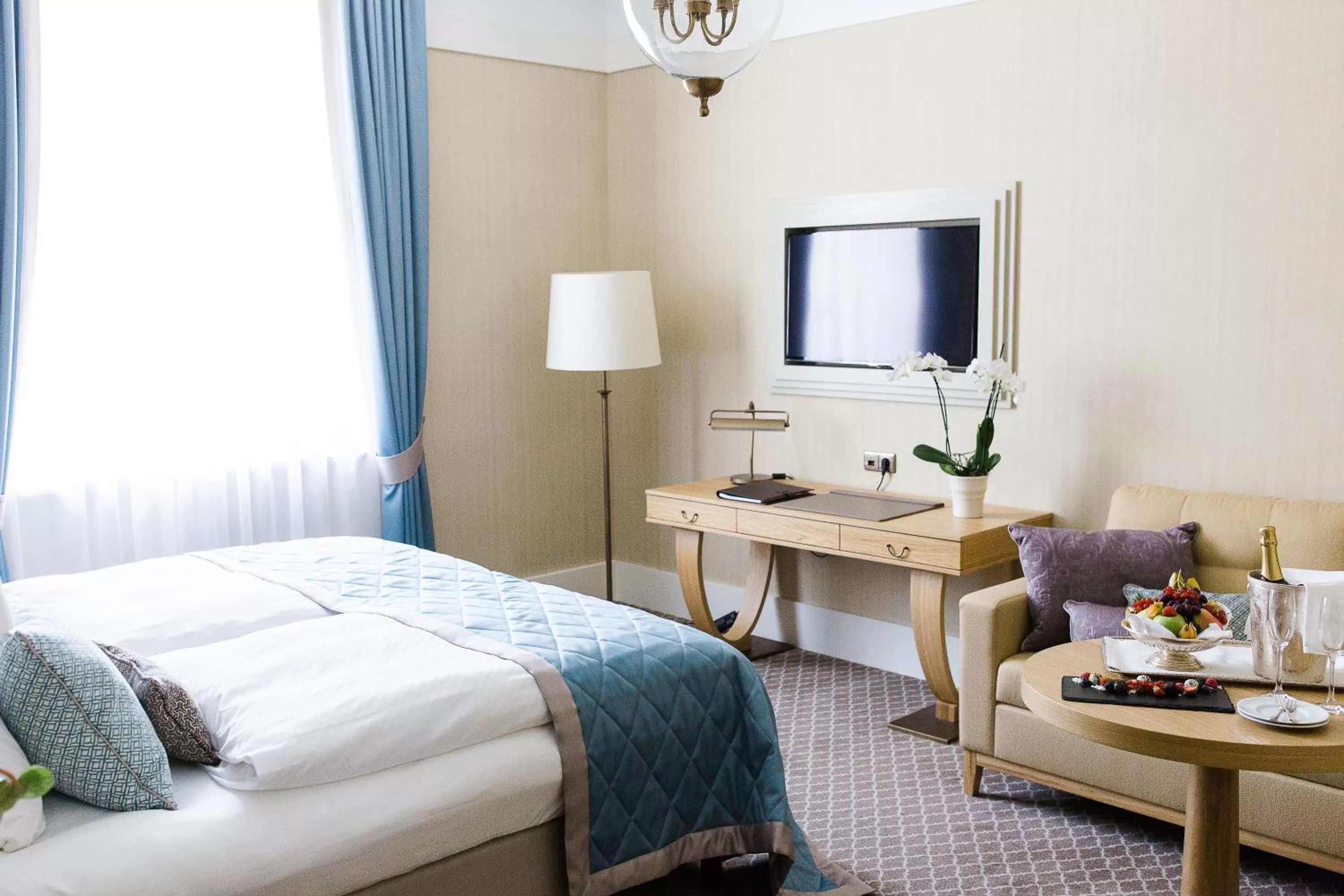 Superior Double Room in Steigenberger ICON Grandhotel & Spa Petersberg