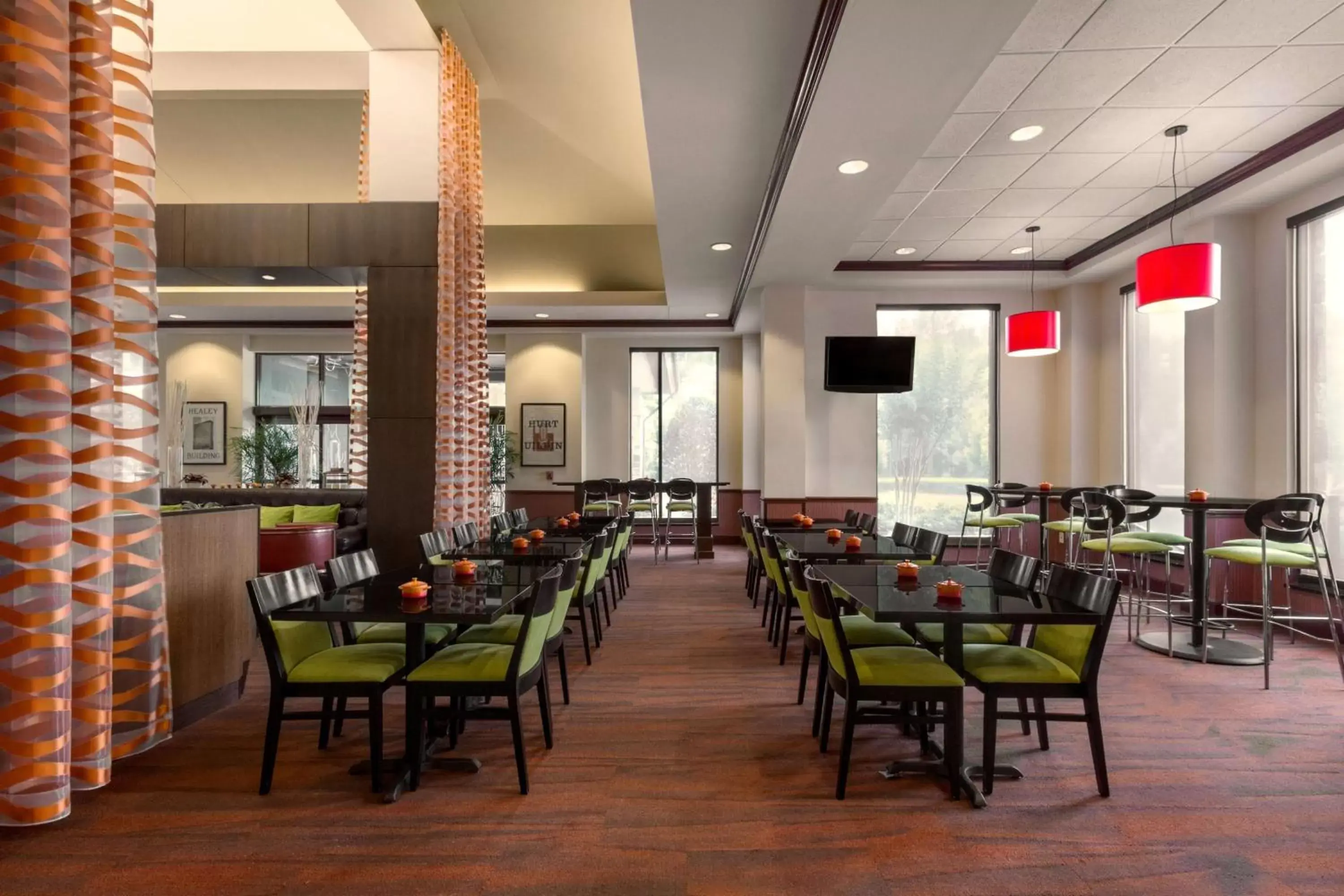Dining area, Restaurant/Places to Eat in Hilton Garden Inn Atlanta Marietta