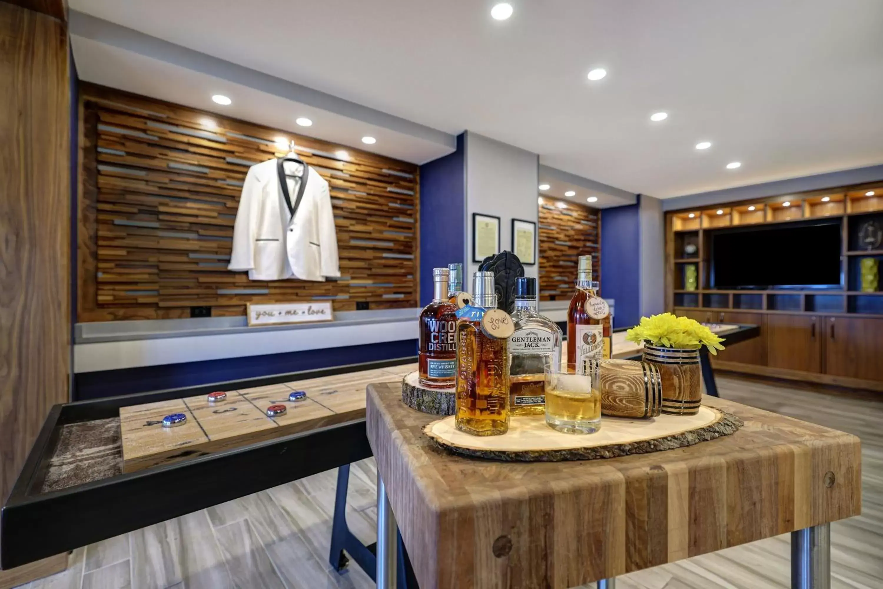 Lounge or bar in Boulder Marriott Lounge or bar in Boulder Marriott