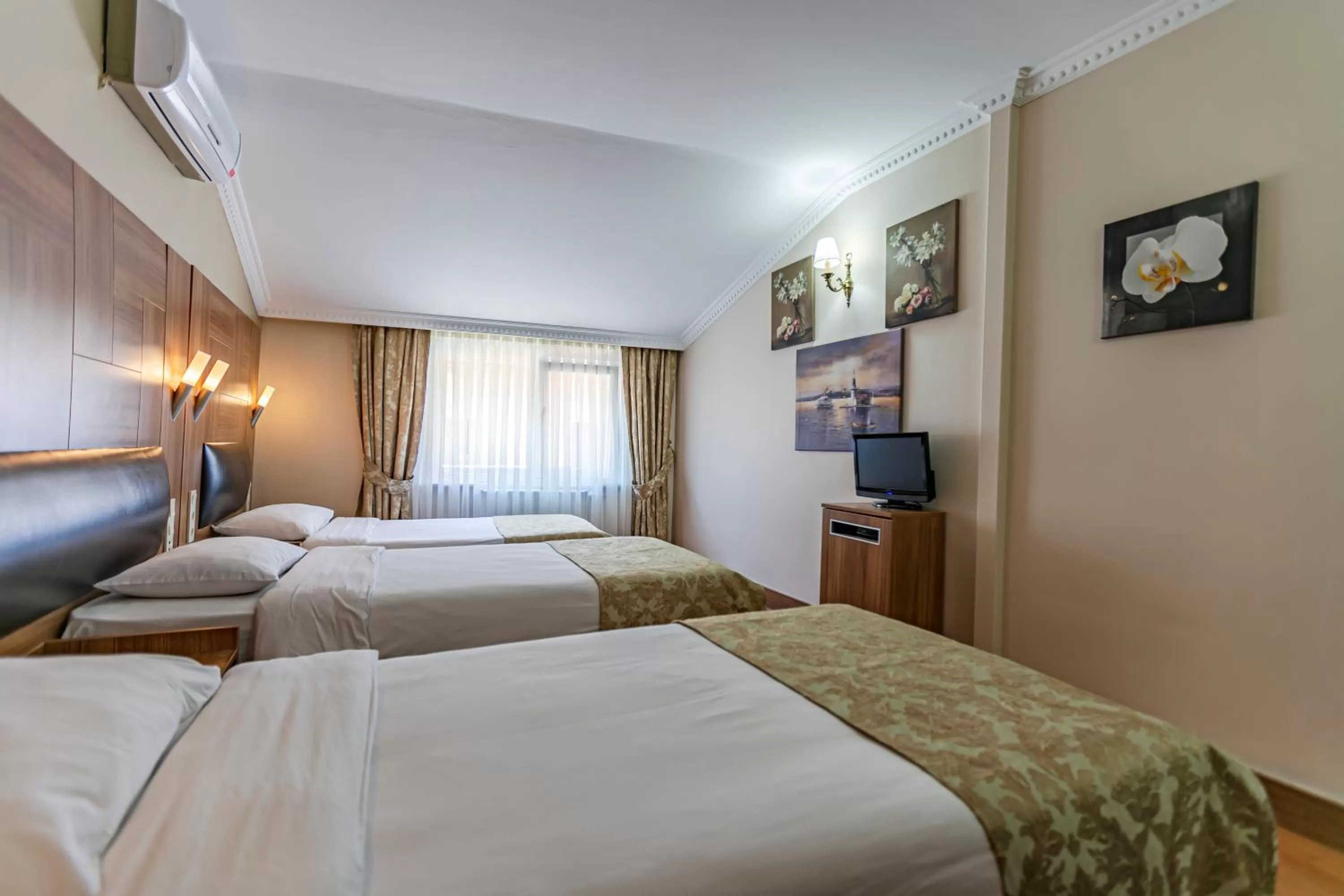 Bed in Elasophia Hotel