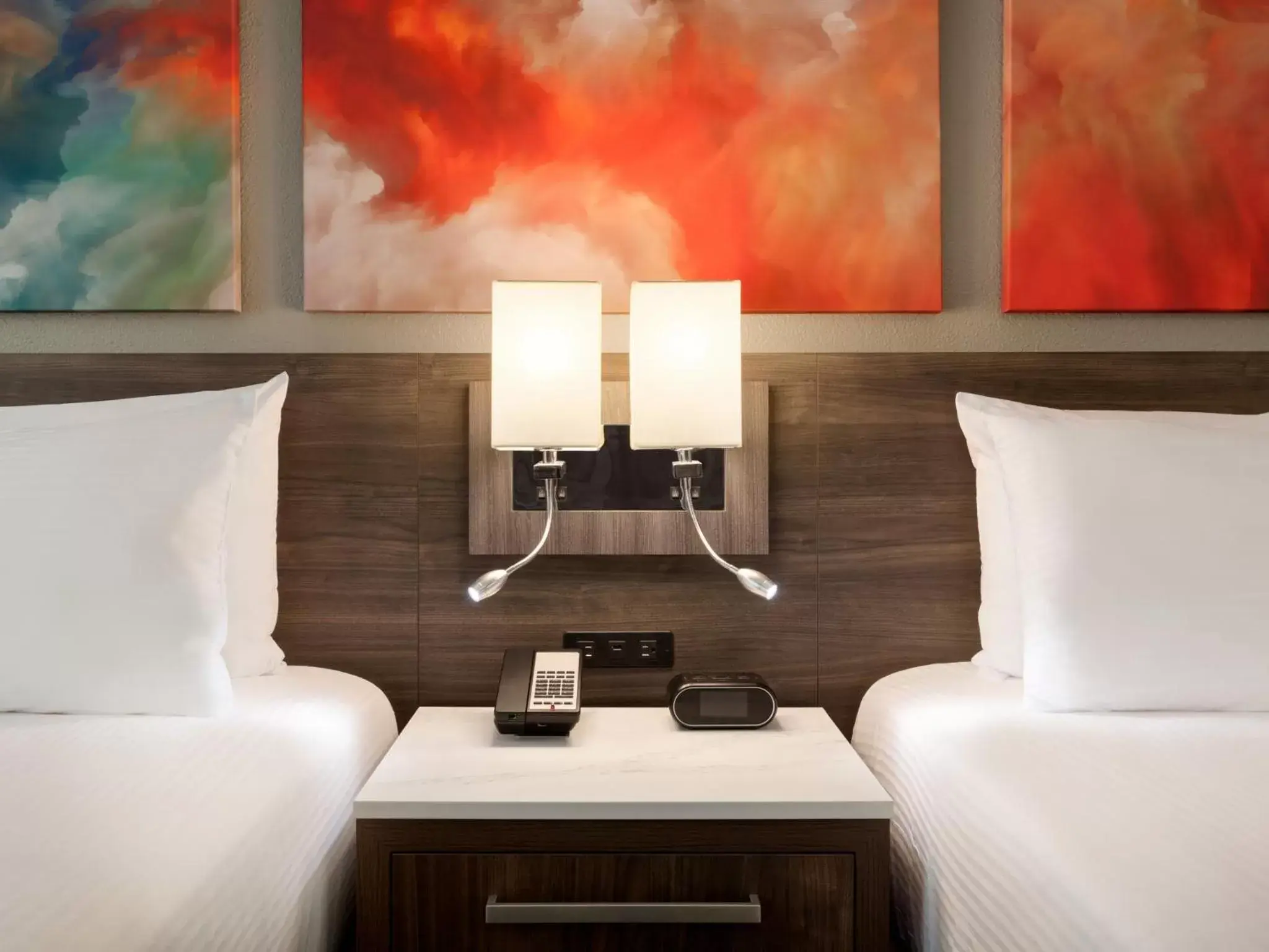 Bed, Seating Area in Buena Vista Suites Orlando