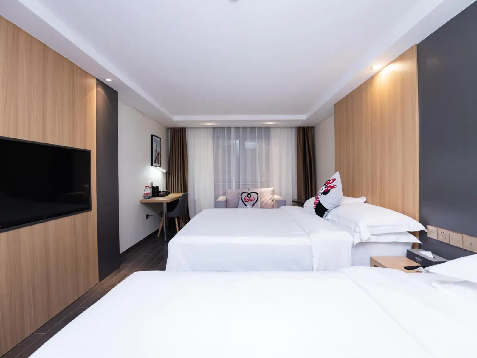 Bed in Country Inn&Suites by Radisson, Shanghai PVG