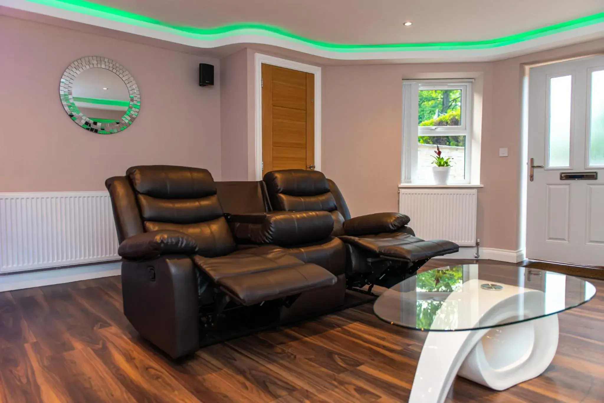 Living room, Seating Area in Optimal Apartments