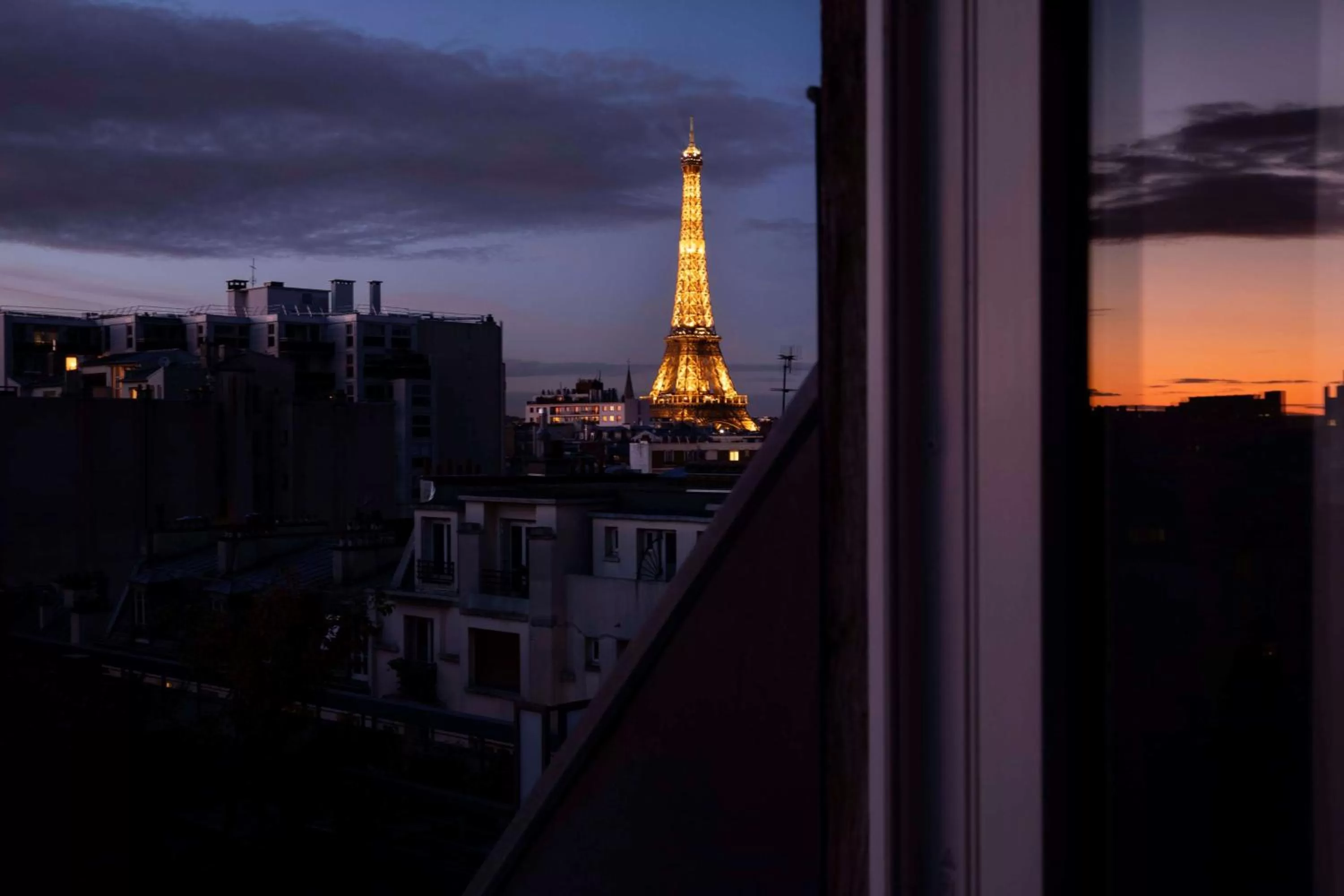 Property building in Maison 46