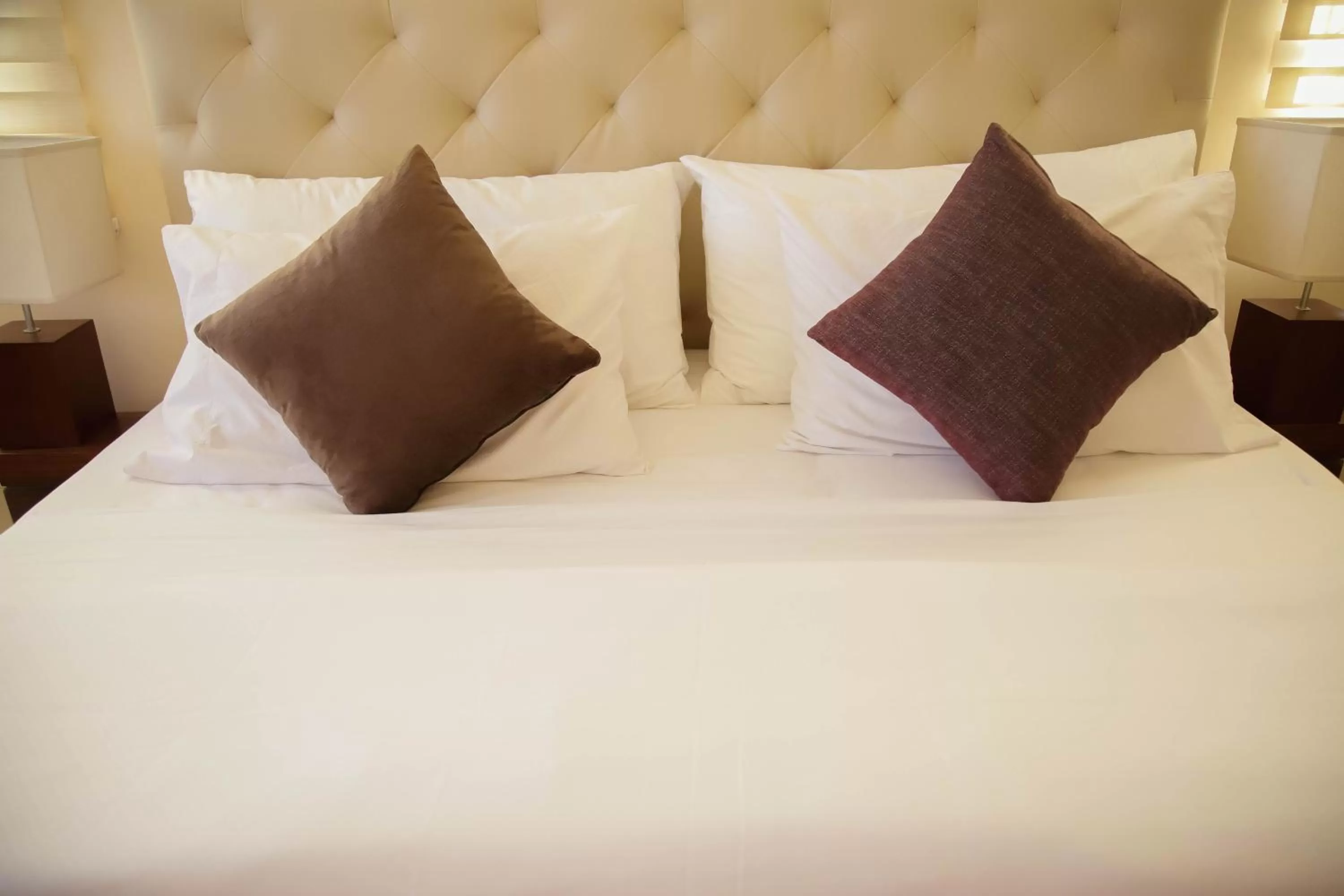 Bed in Bella Villa Coron