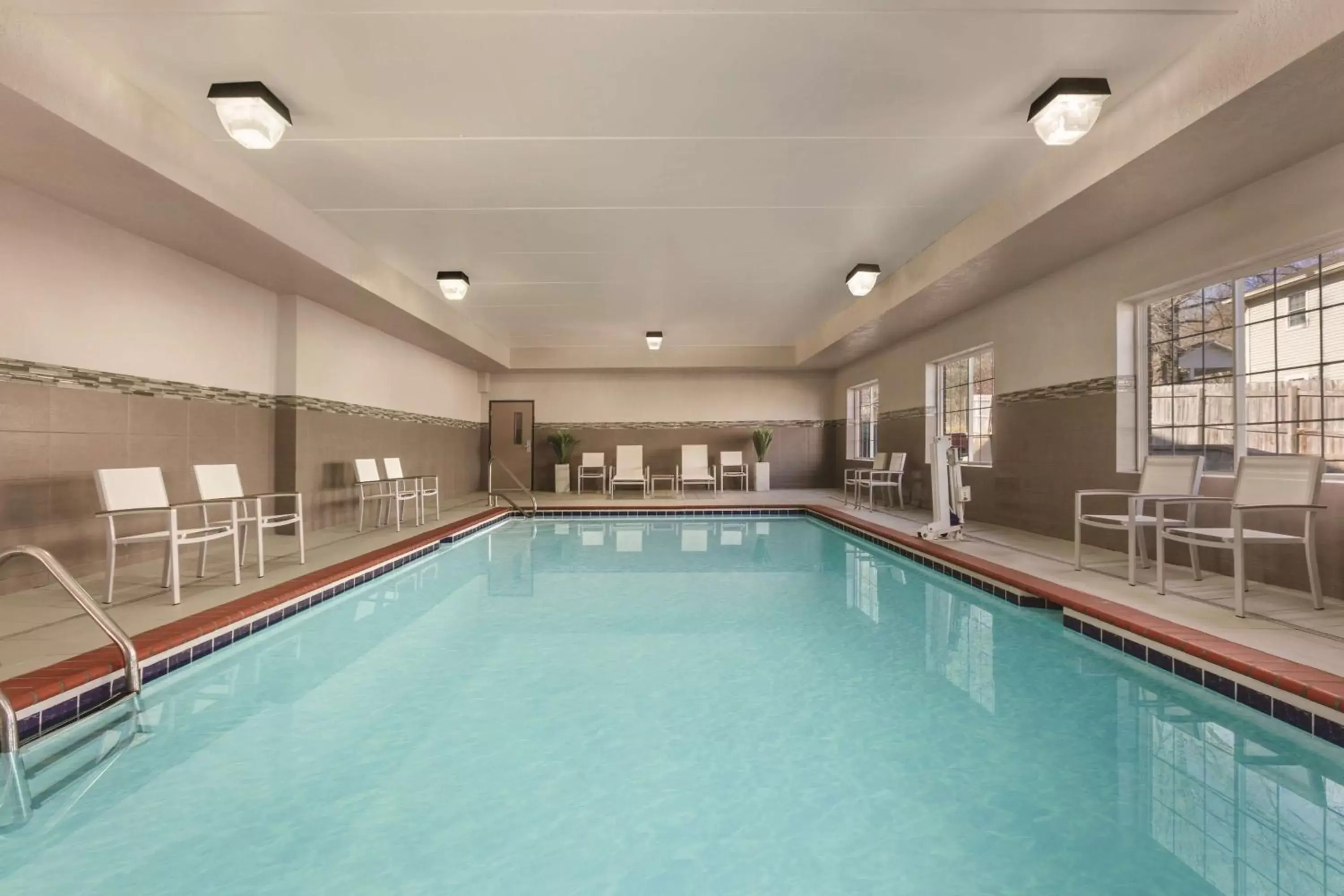 Activities, Swimming Pool in Country Inn & Suites by Radisson London, Kentucky