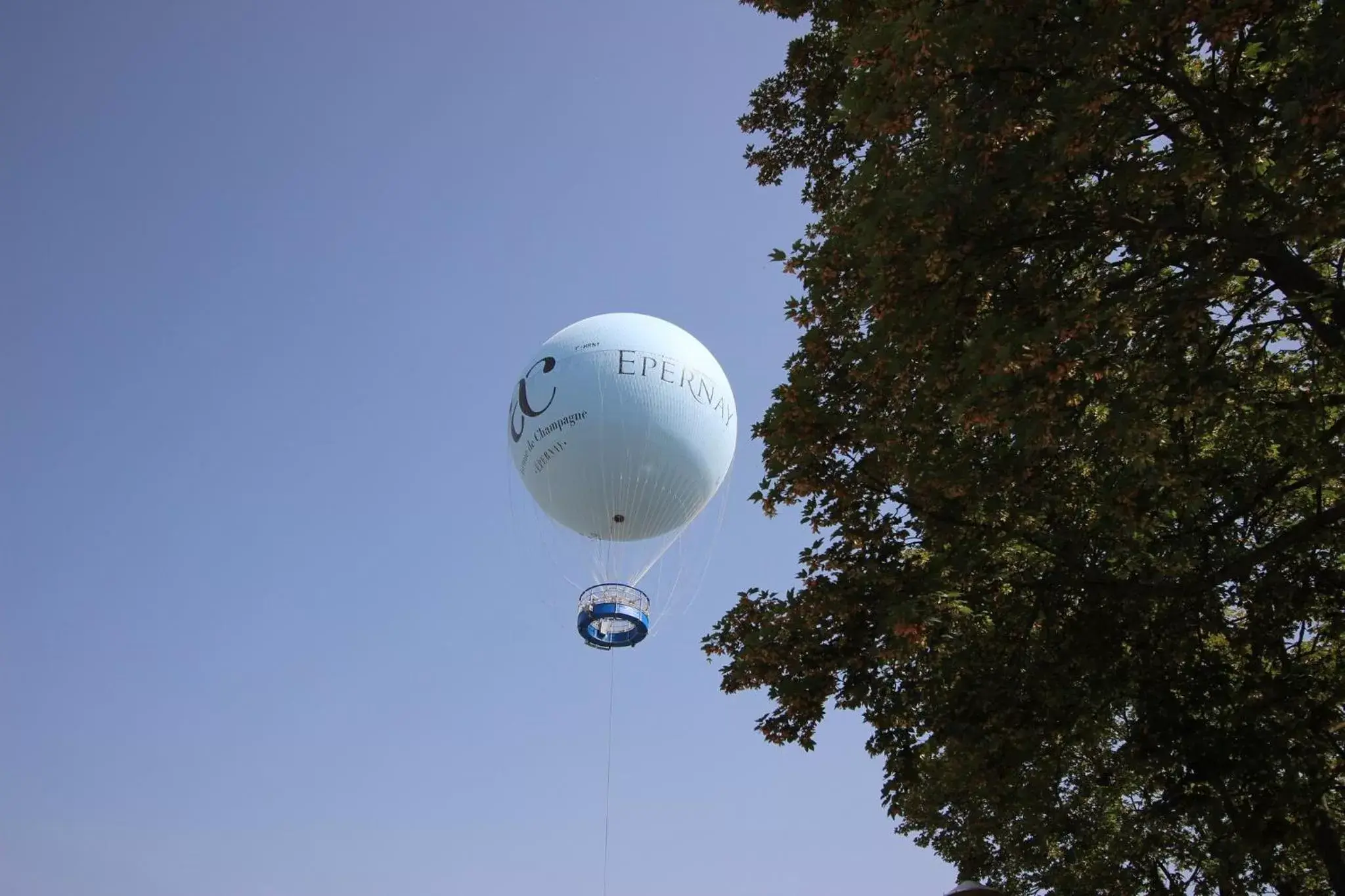 Nearby landmark in Hotel de Champagne