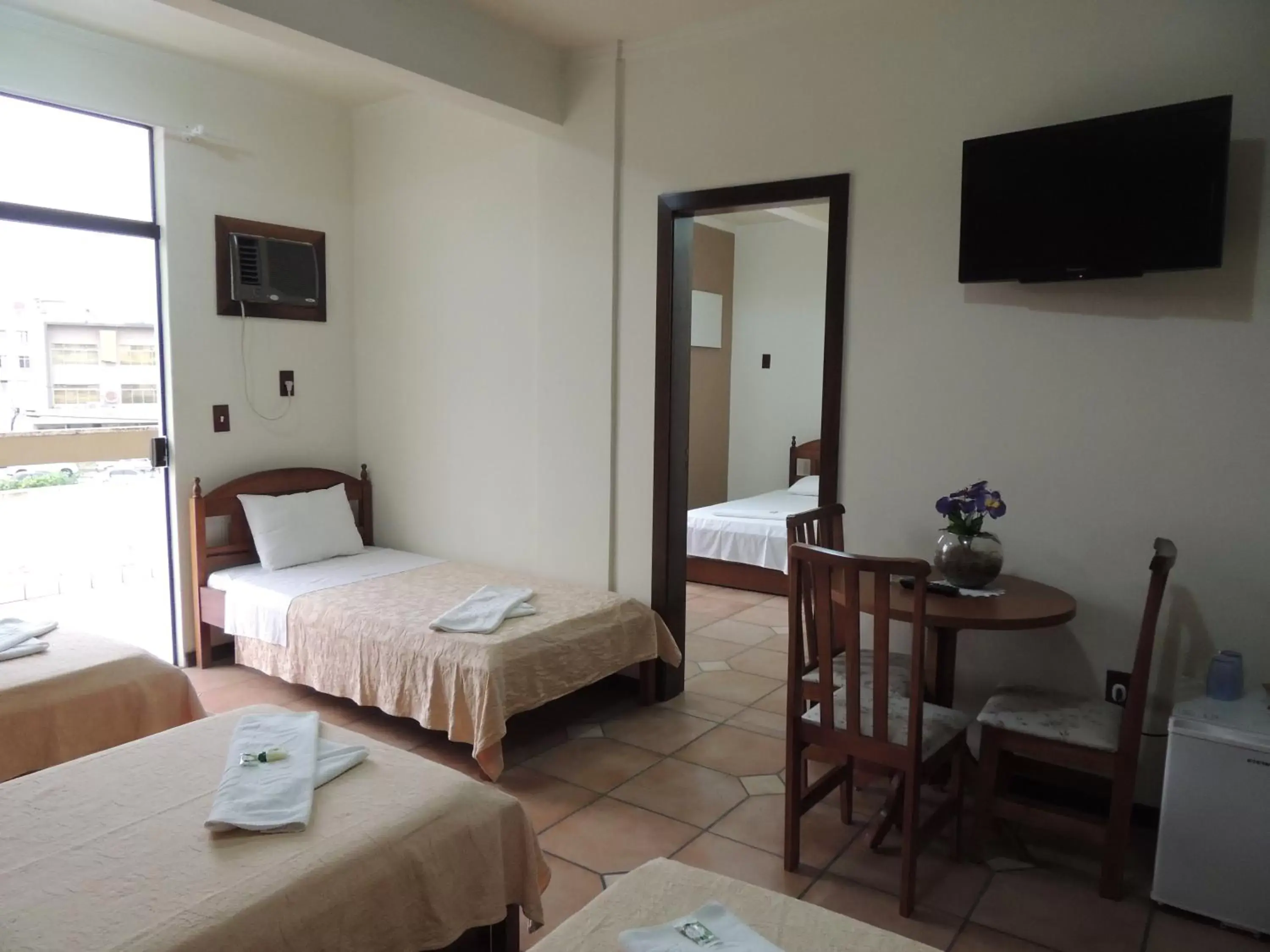 Quadruple Room with River View in Hotel Beira Rio Quadruple Room with River View in Hotel Beira Rio