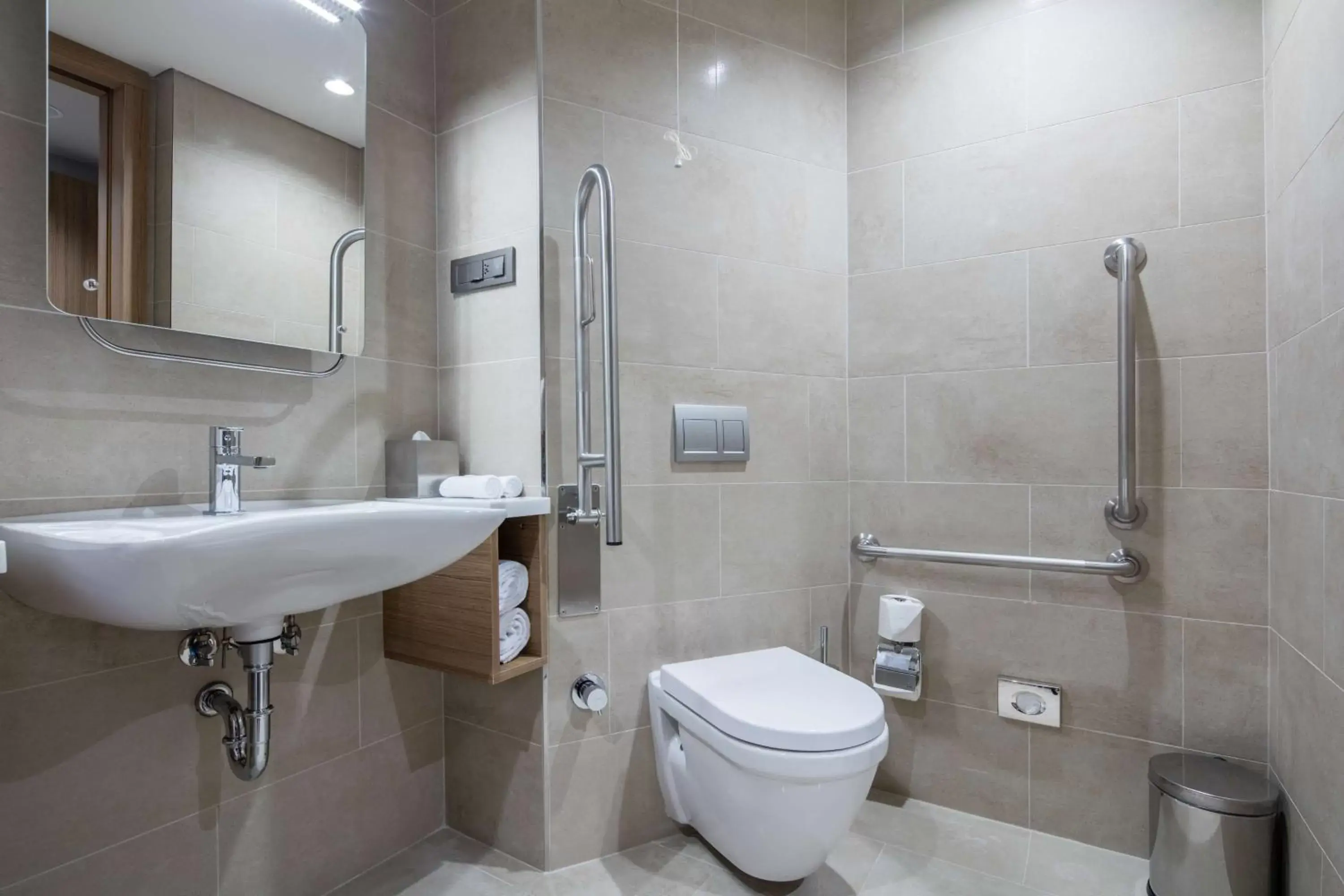 Toilet, Bathroom in Hampton by Hilton Istanbul Zeytinburnu