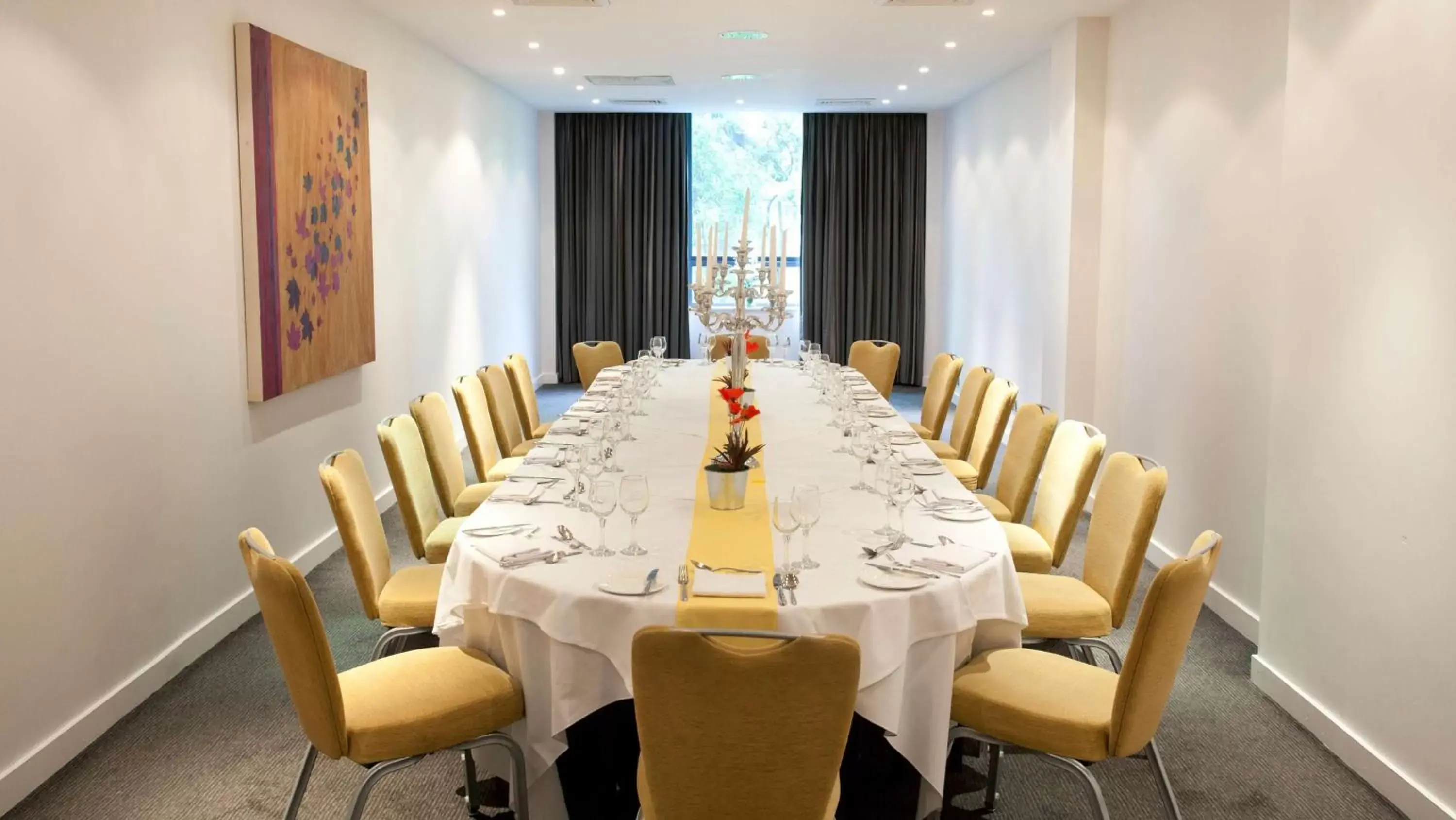 Meeting/conference room, Restaurant/Places to Eat in Park Plaza Cardiff