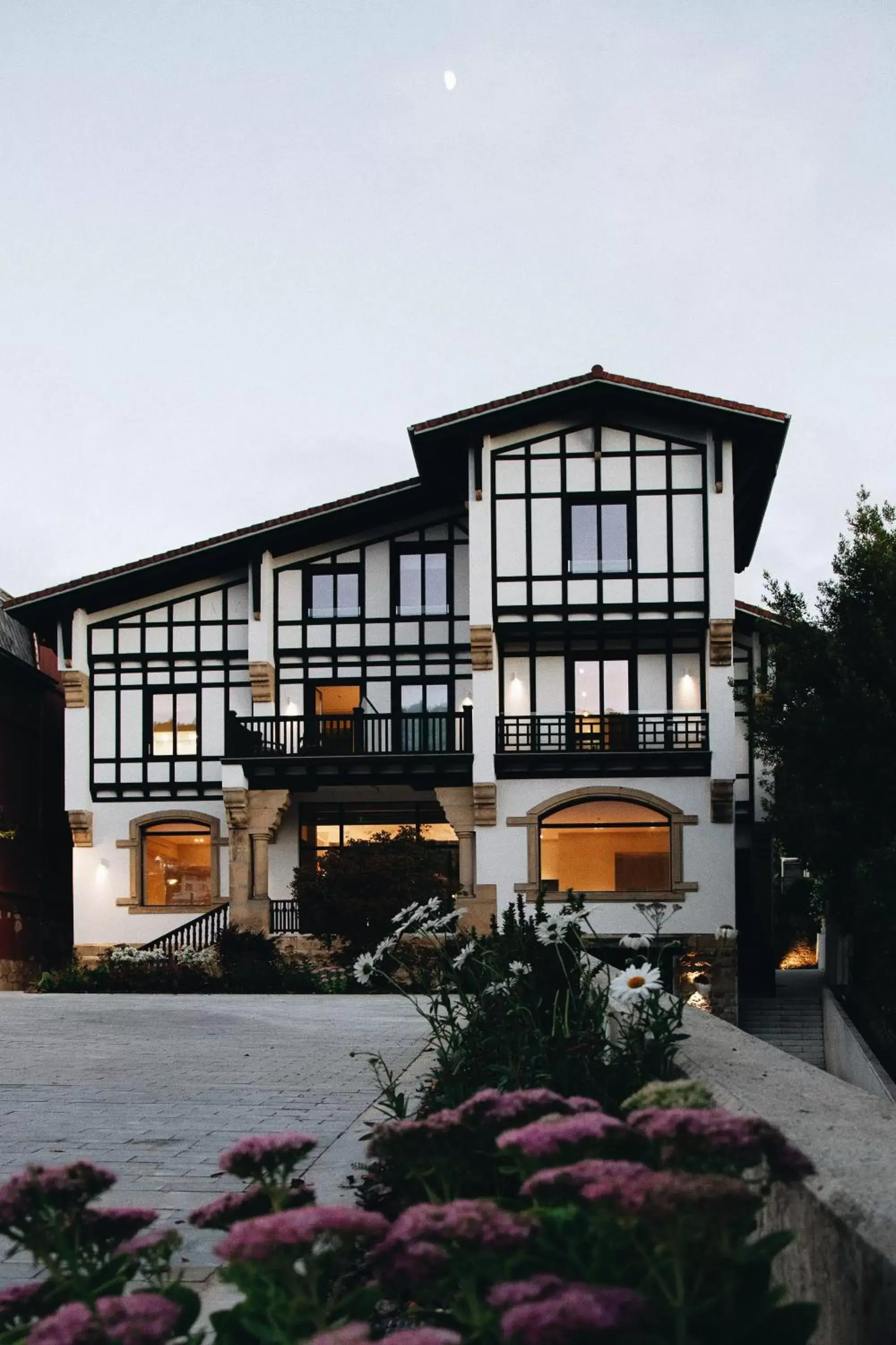 Facade/entrance, Winter in Bidaia Boutique Hotel