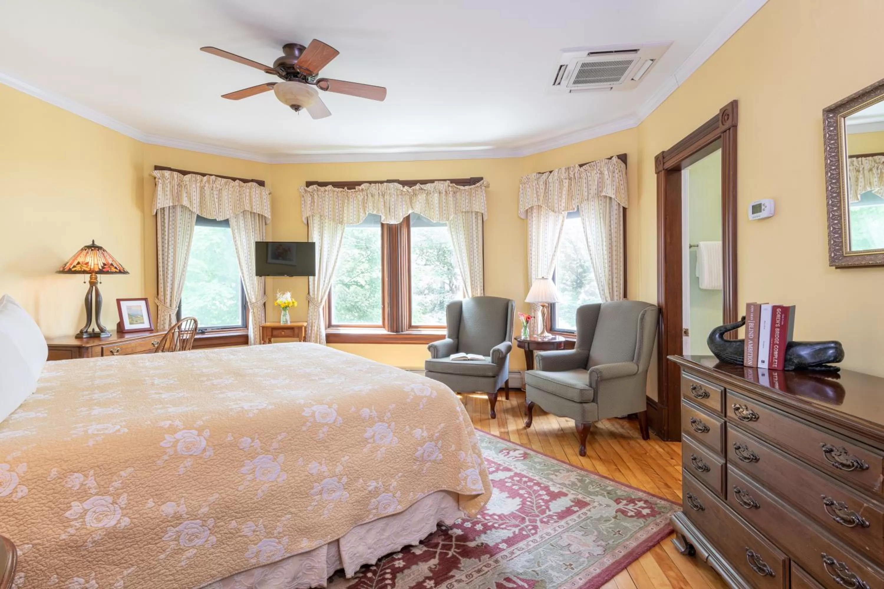 Bed in Sinclair Inn Bed & Breakfast