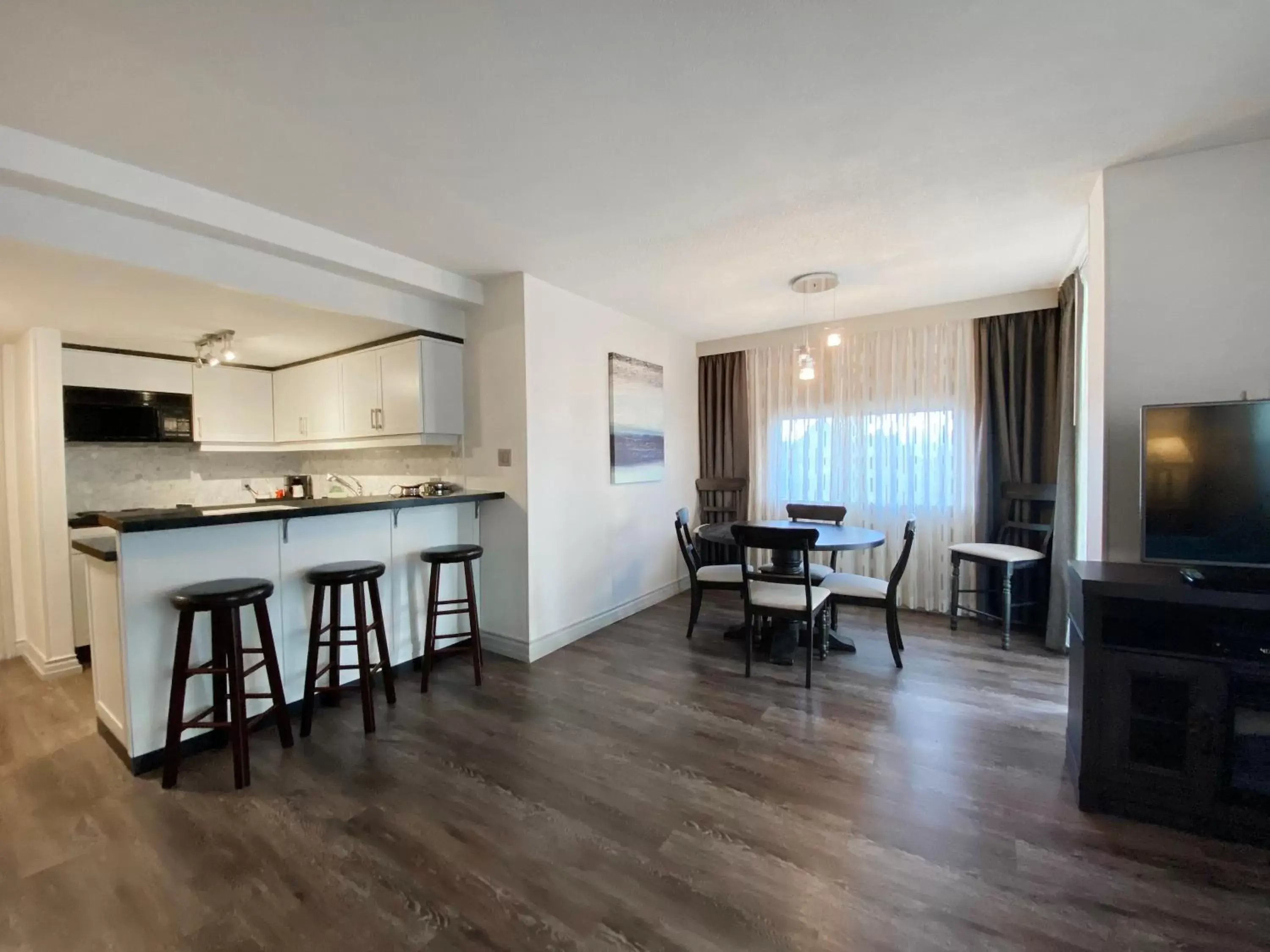 Dining Area in Best Western Plus Sands