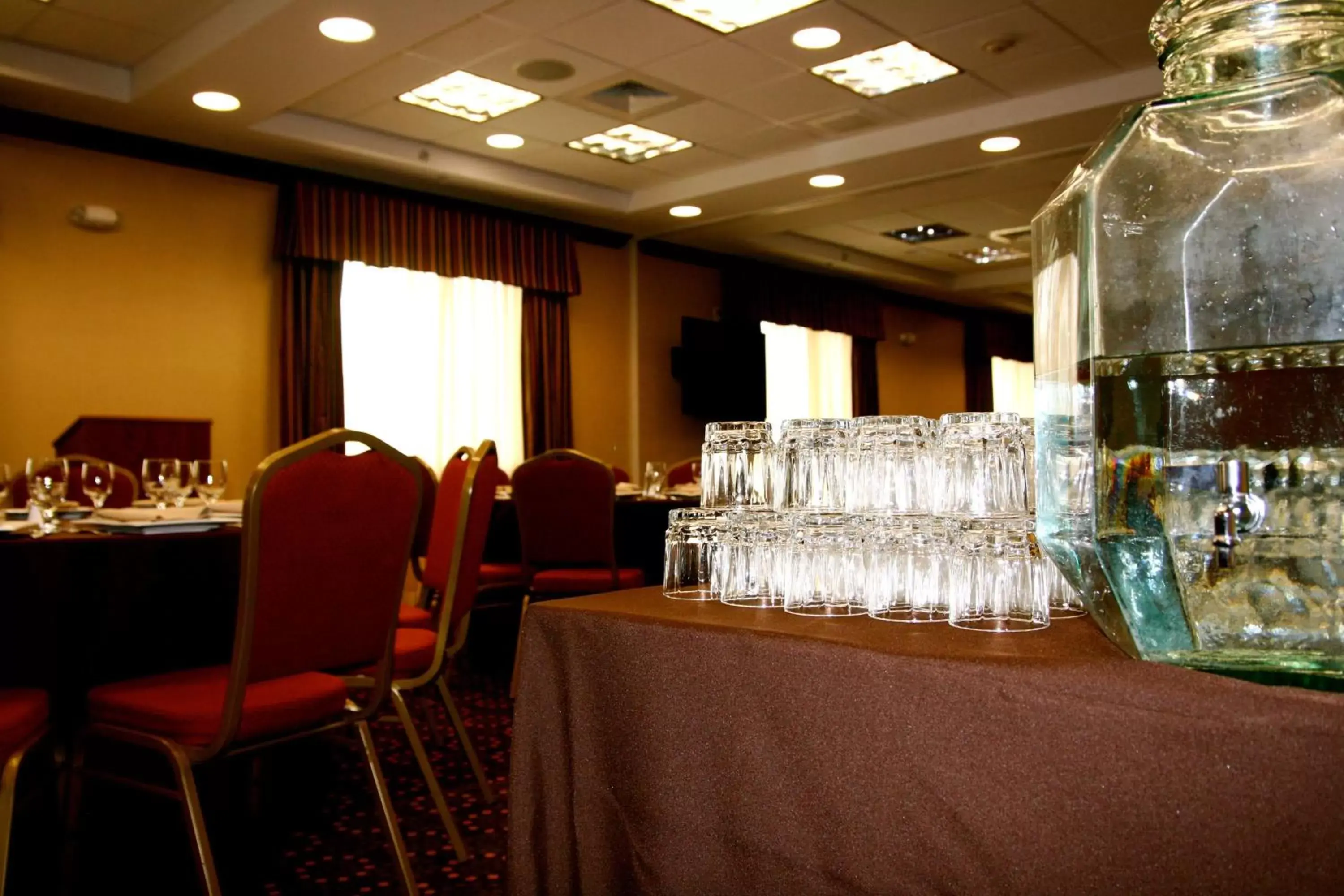 Meeting/conference room in Hampton Inn & Suites Folsom