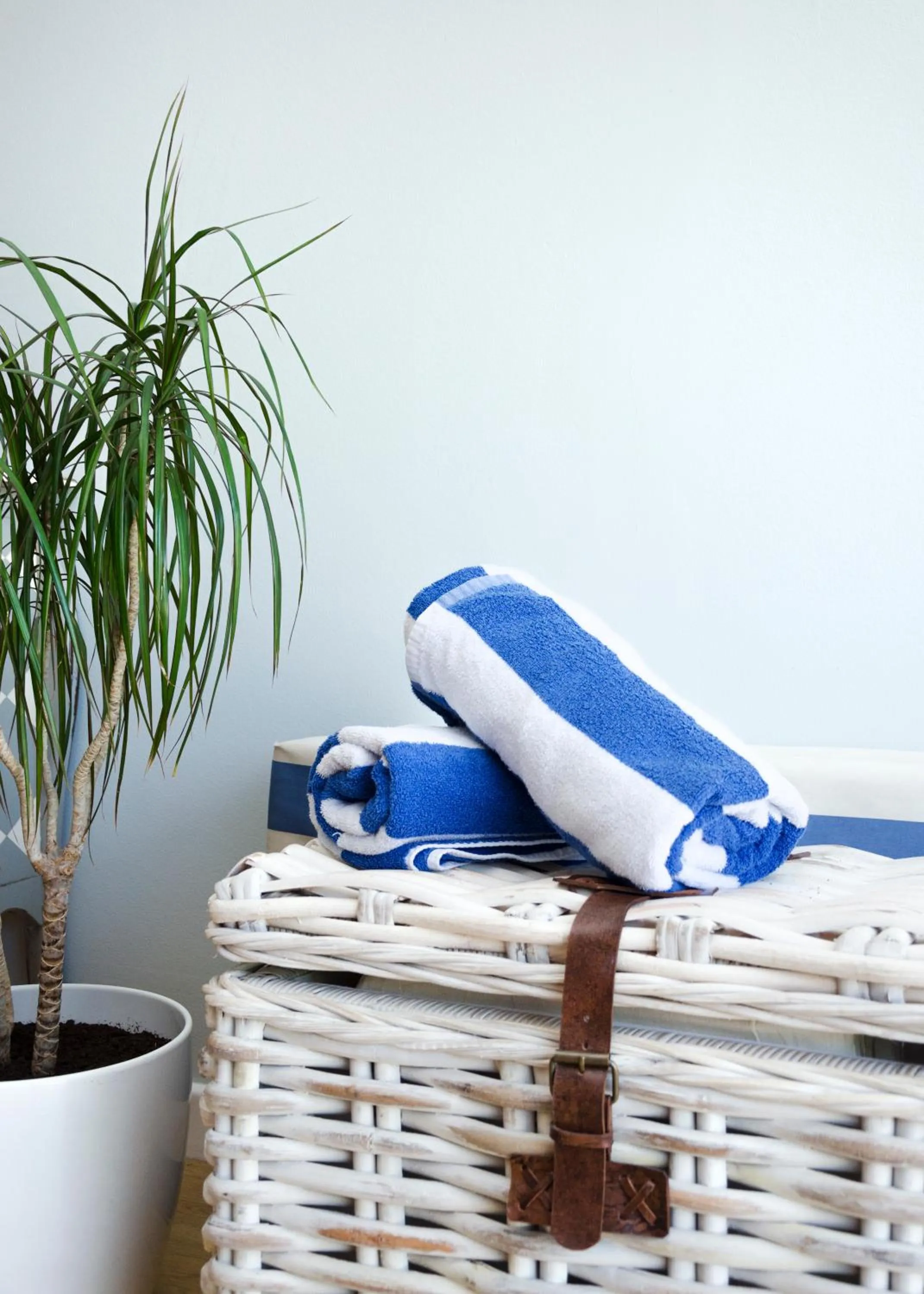 Seating area in Beachcombers Hotel
