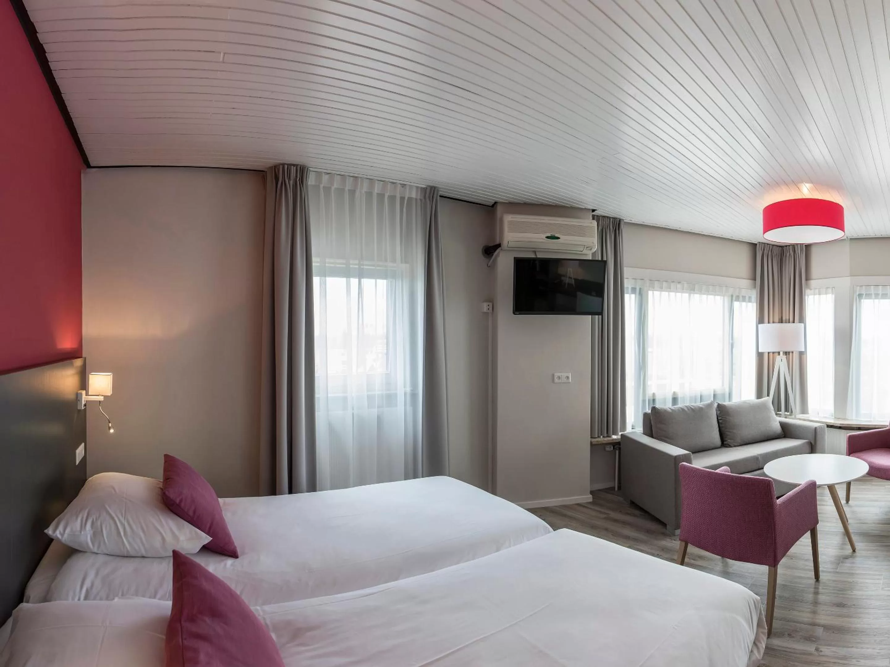 Photo of the whole room, Bed in Het Wapen van Elst