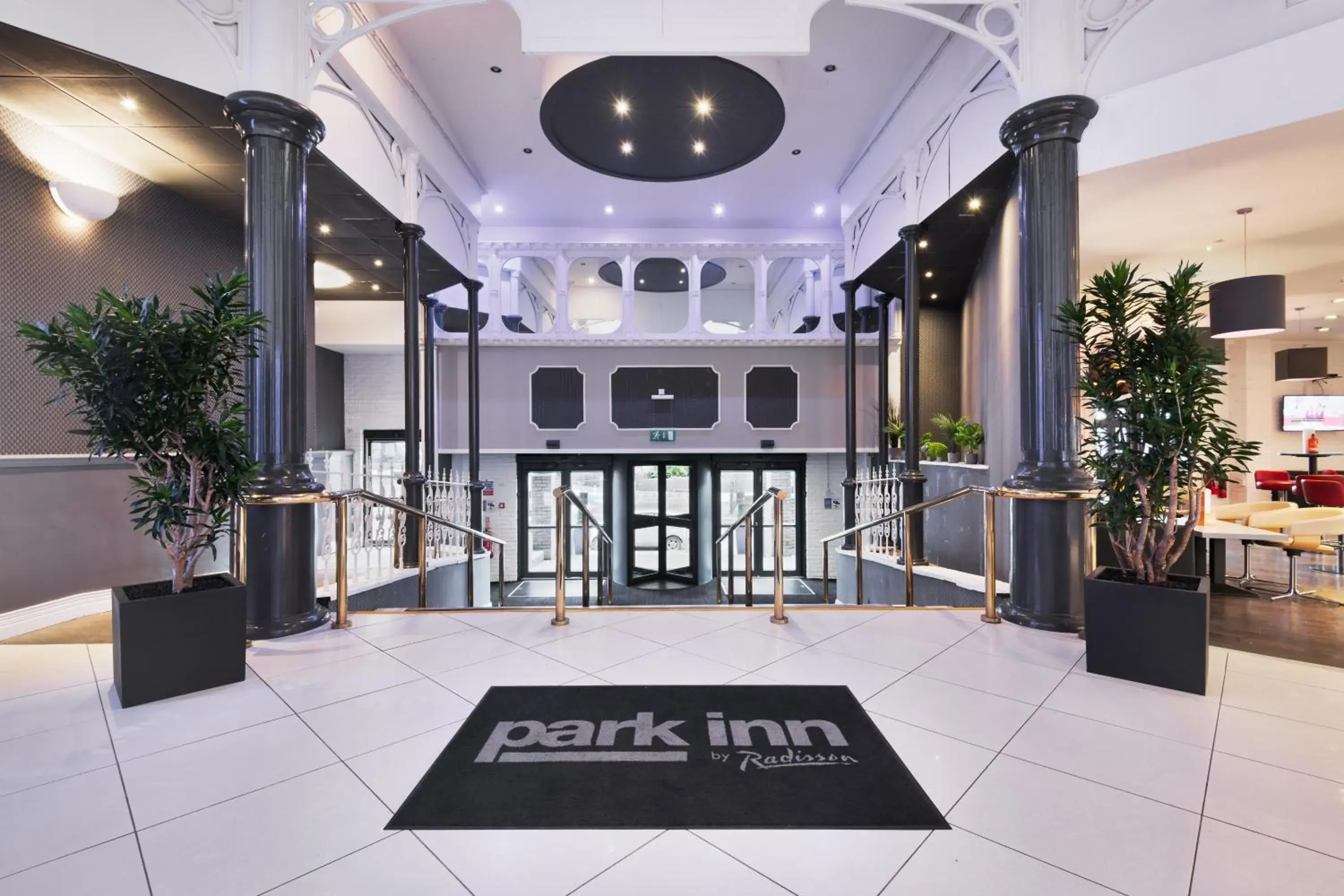 Property building in Park Inn By Radisson Cardiff City Centre