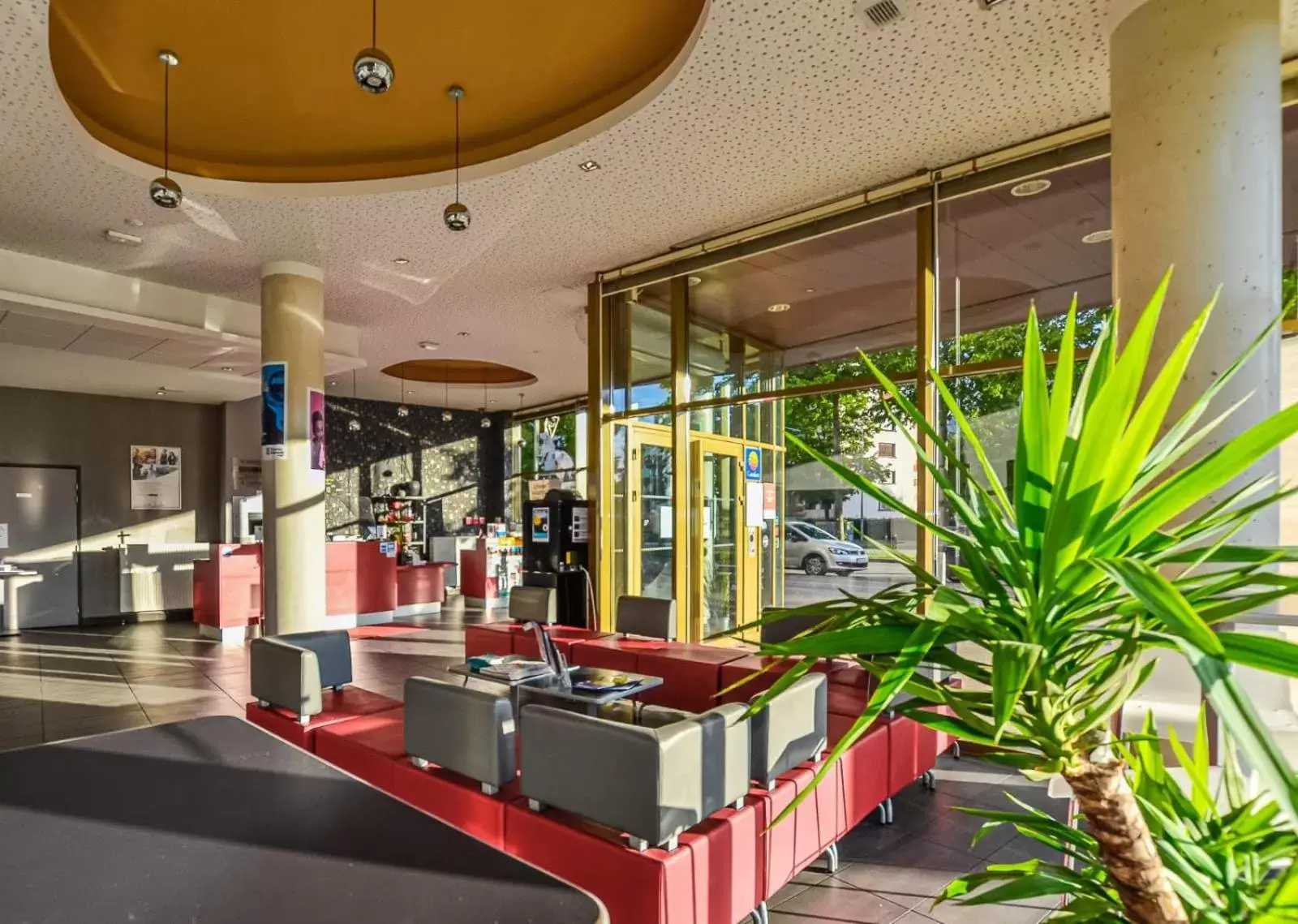 Lobby or reception, Restaurant/Places to Eat in The Originals Résidence, Grenoble Université