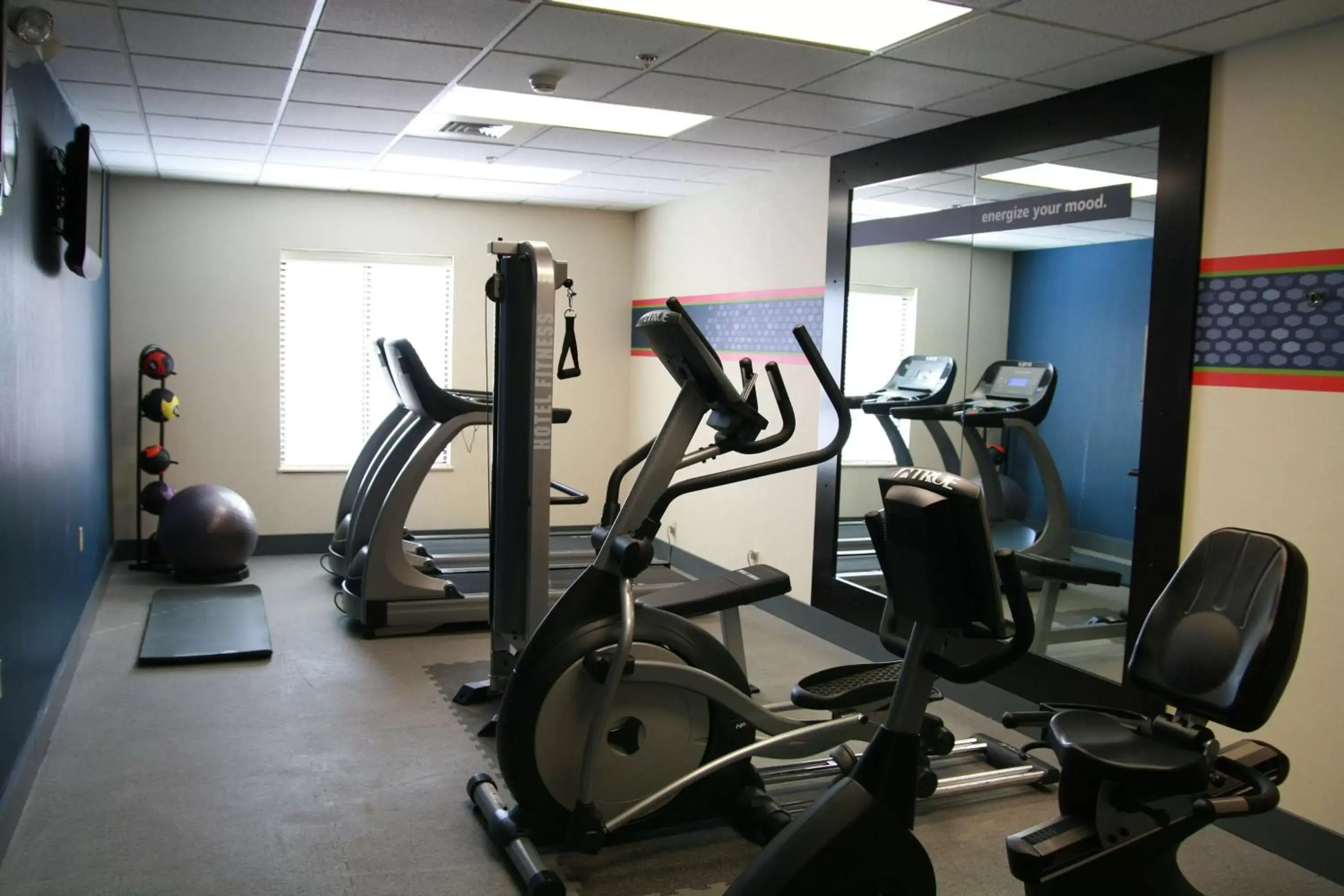 Fitness centre/facilities, Fitness Center/Facilities in Hampton Inn Topeka