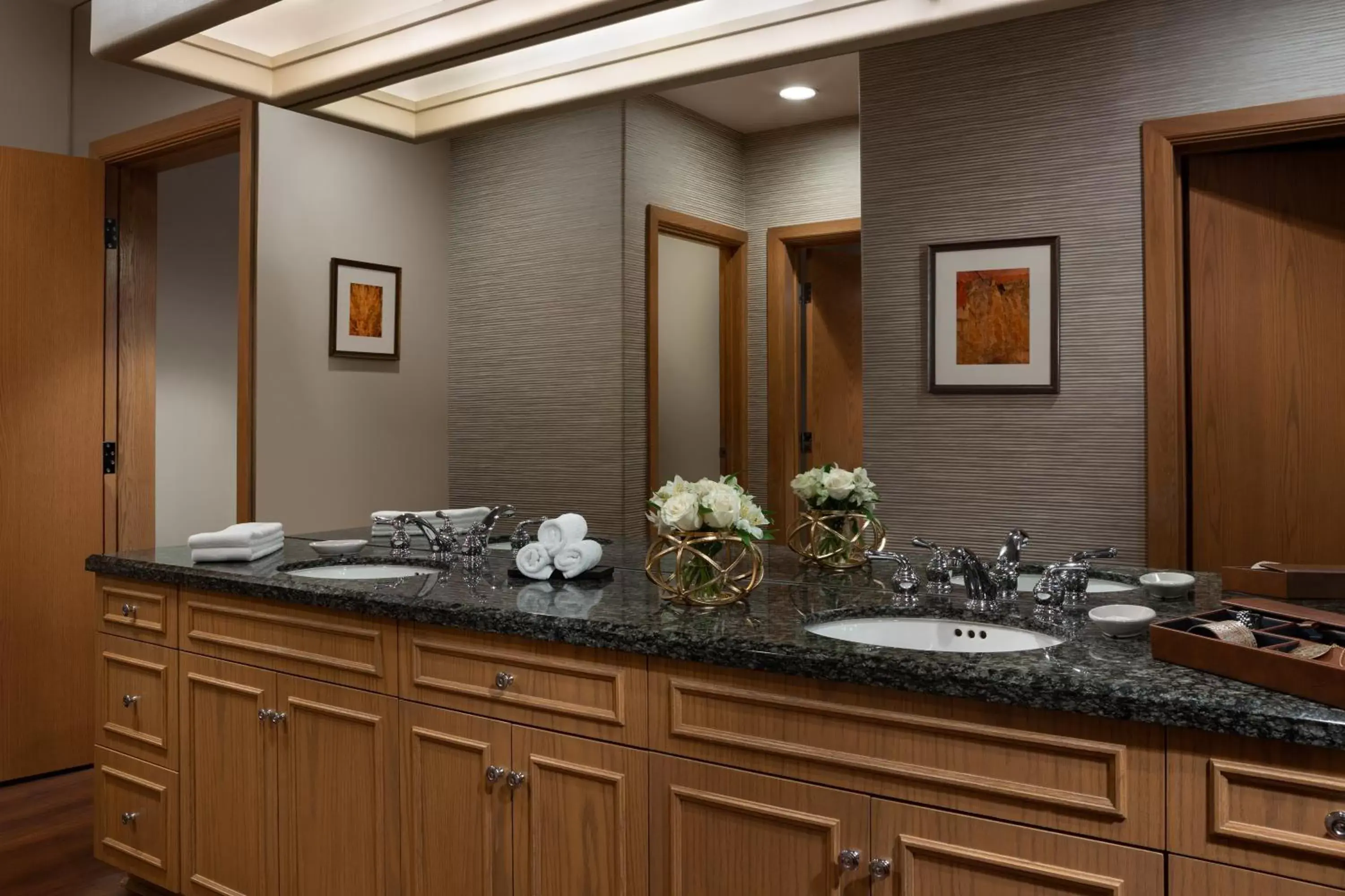 Bathroom in Garden of the Gods Club & Resort