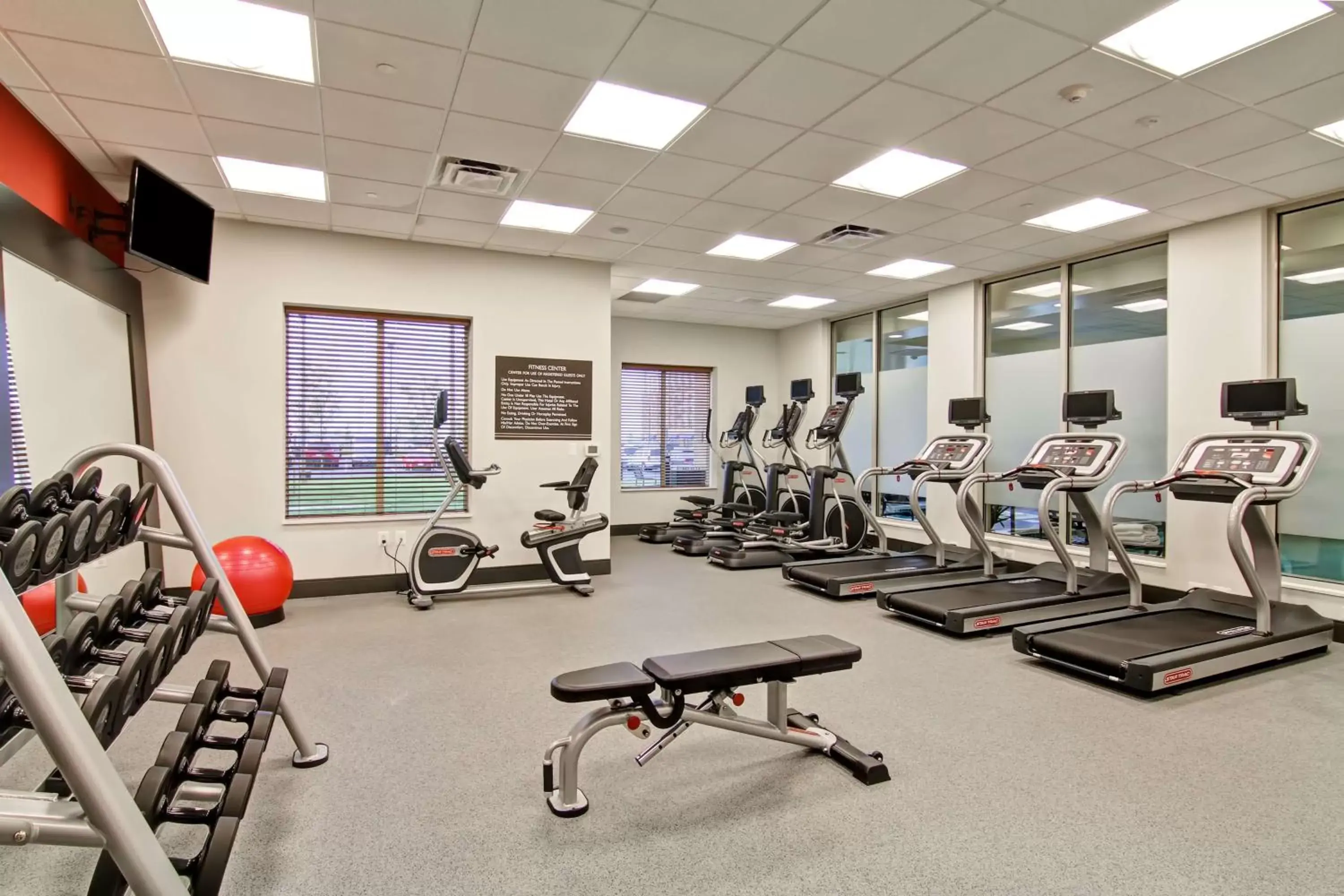 Fitness centre/facilities in Hilton Garden Inn Woodbridge Fitness centre/facilities in Hilton Garden Inn Woodbridge