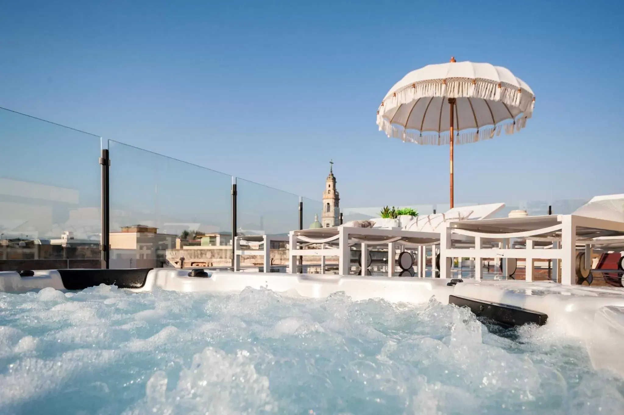 Hot Tub, Swimming Pool in Dream House Pompei