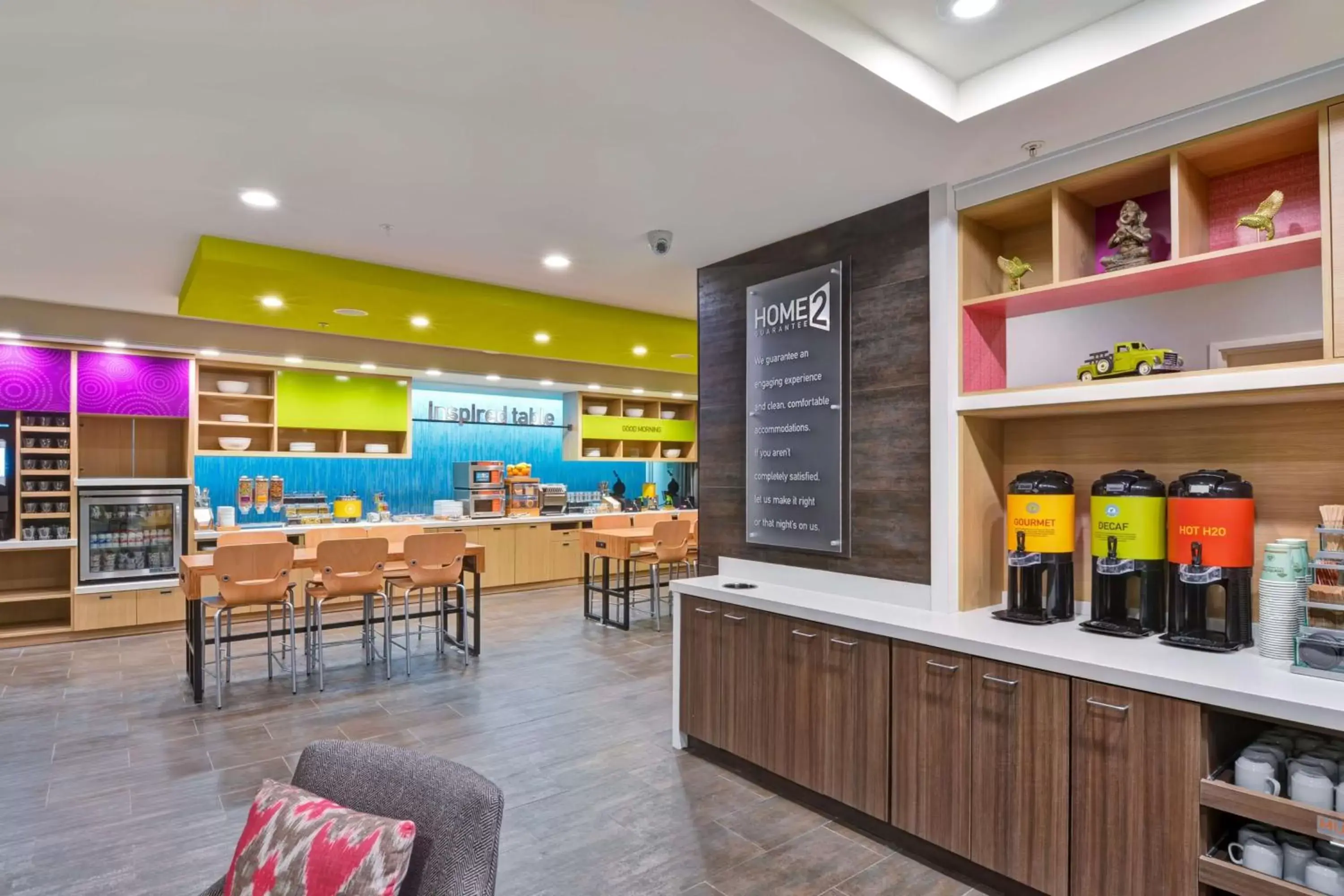 Dining area in Home2 Suites By Hilton Hot Springs