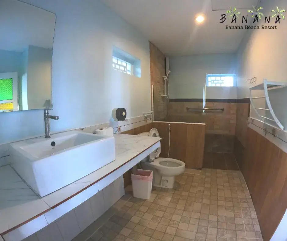 Bathroom in Banana Beach Resort