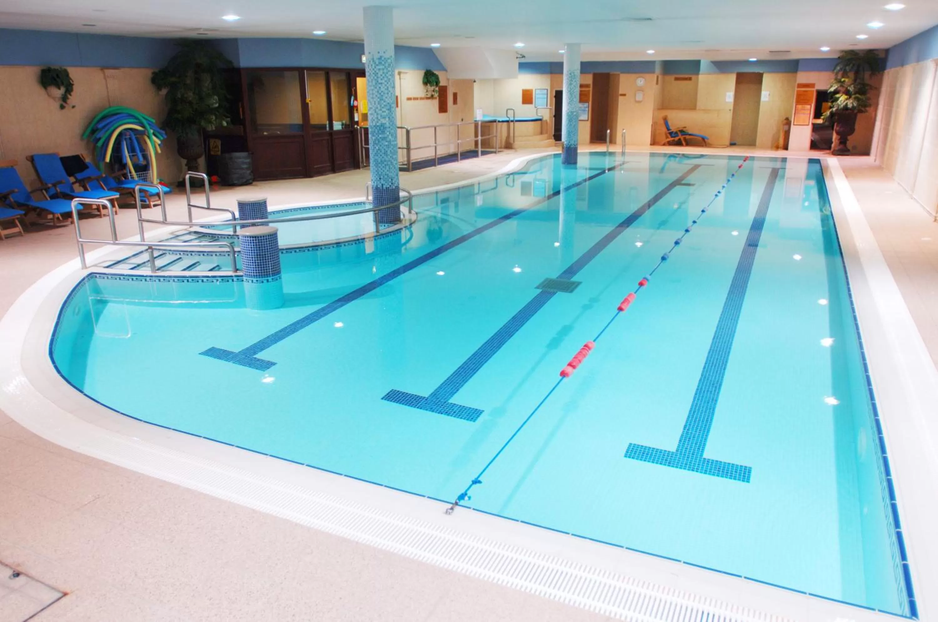 Swimming pool in Hibernian Hotel & Leisure Centre
