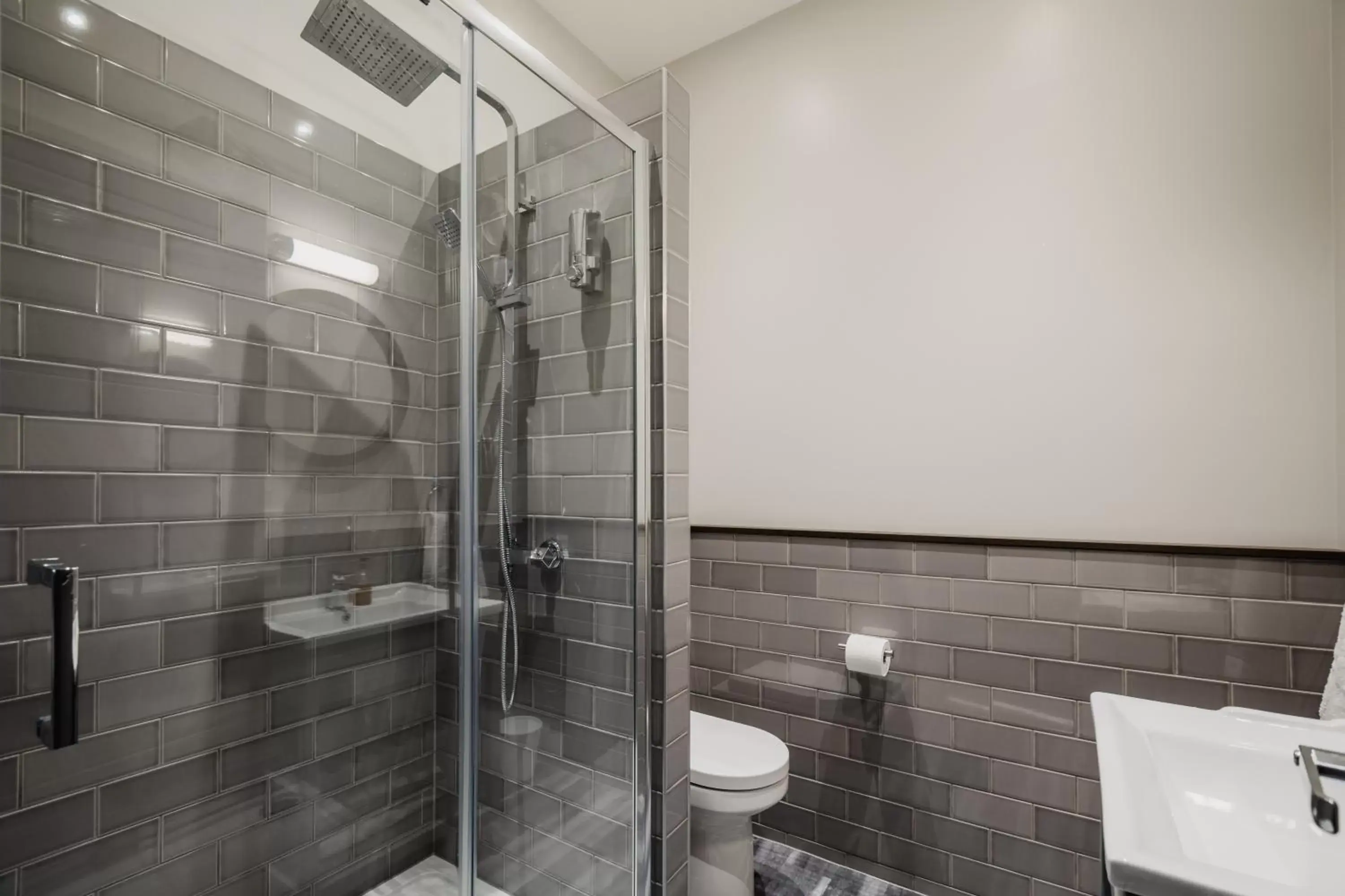 Shower, Bathroom in Green Ginger House