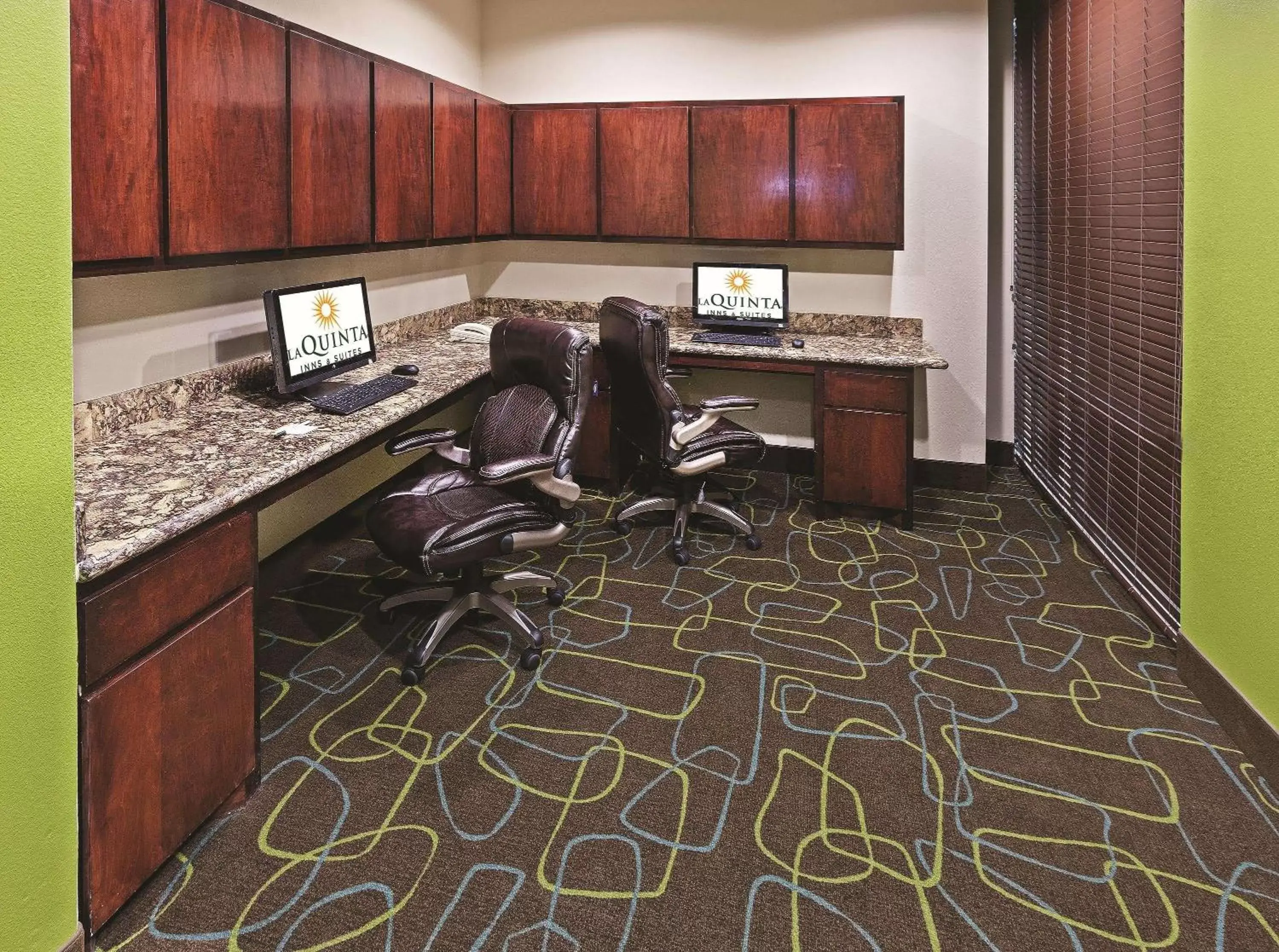 On site, Business Area/Conference Room in La Quinta by Wyndham Houston Willowbrook