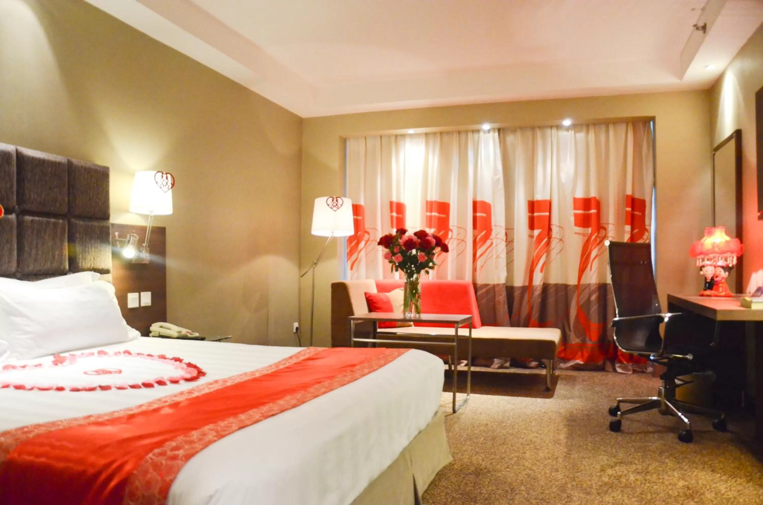 Bed in Peace Hotel Beijing