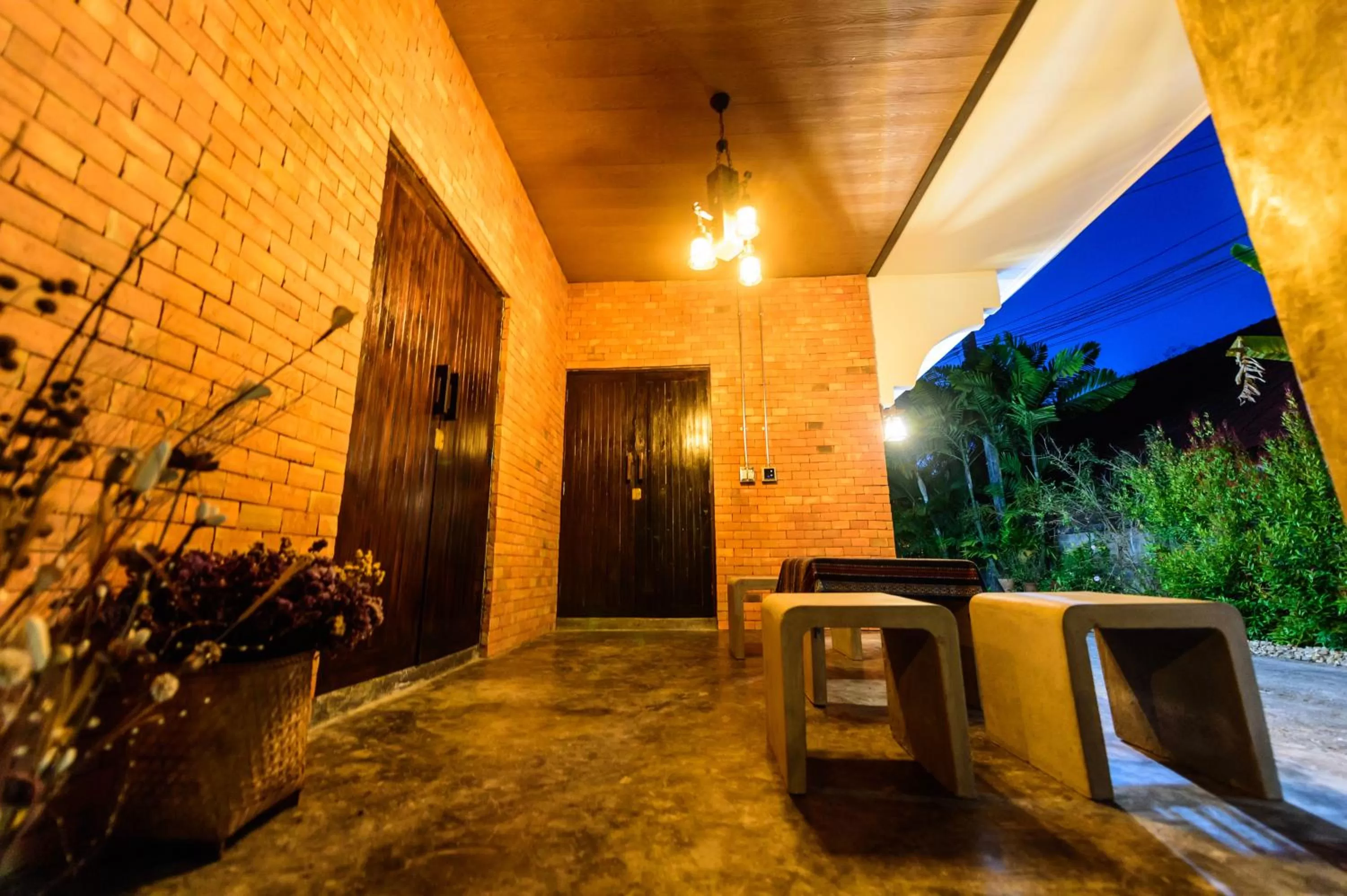 Property building in Huan Amphan