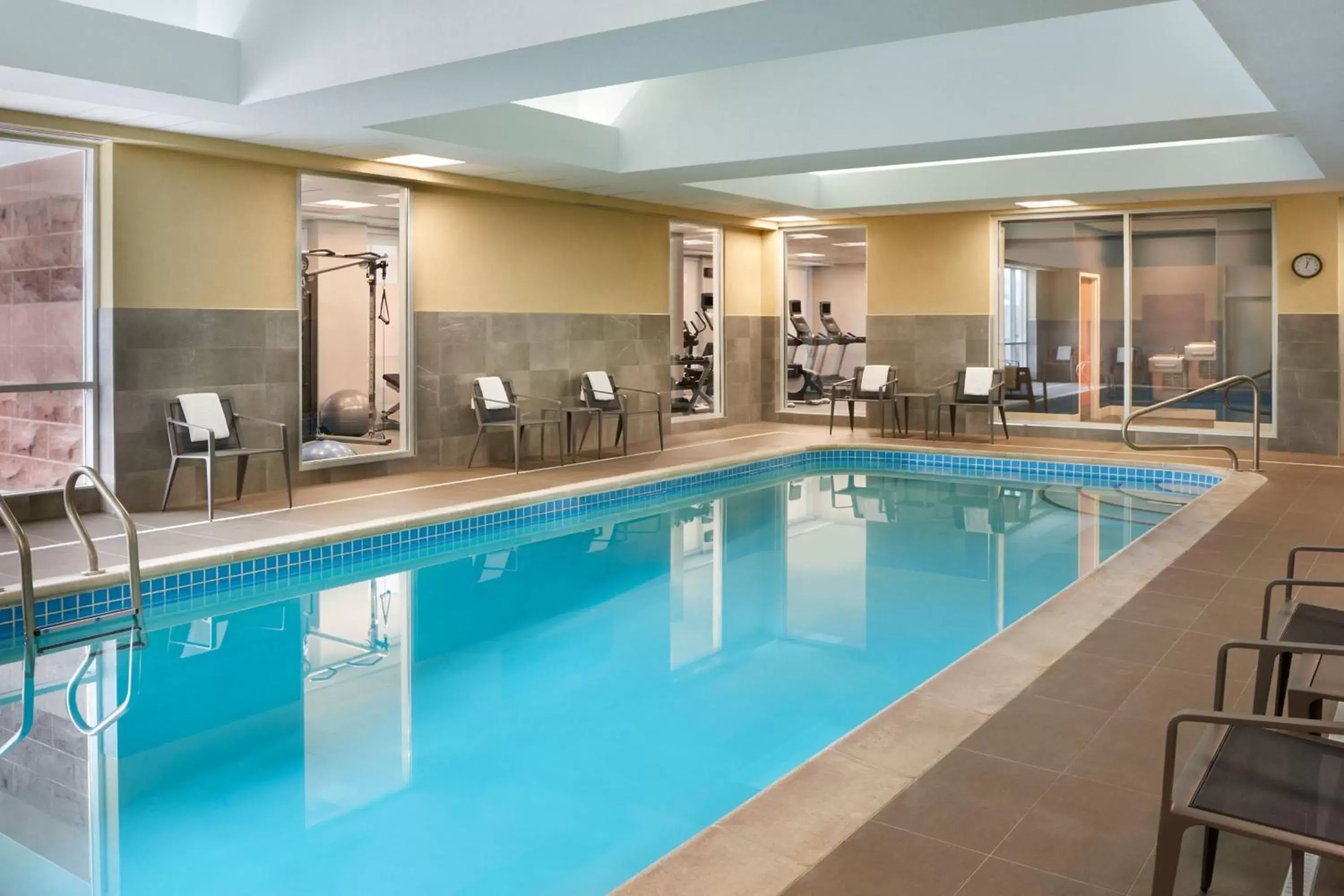 Swimming Pool in Courtyard by Marriott Toronto Markham