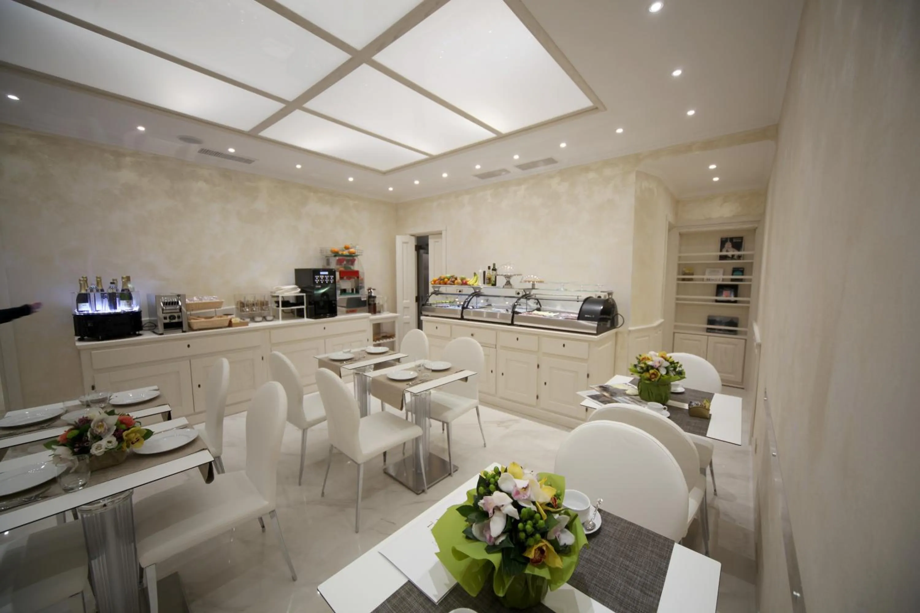 Communal lounge/ TV room in Maison Tritone