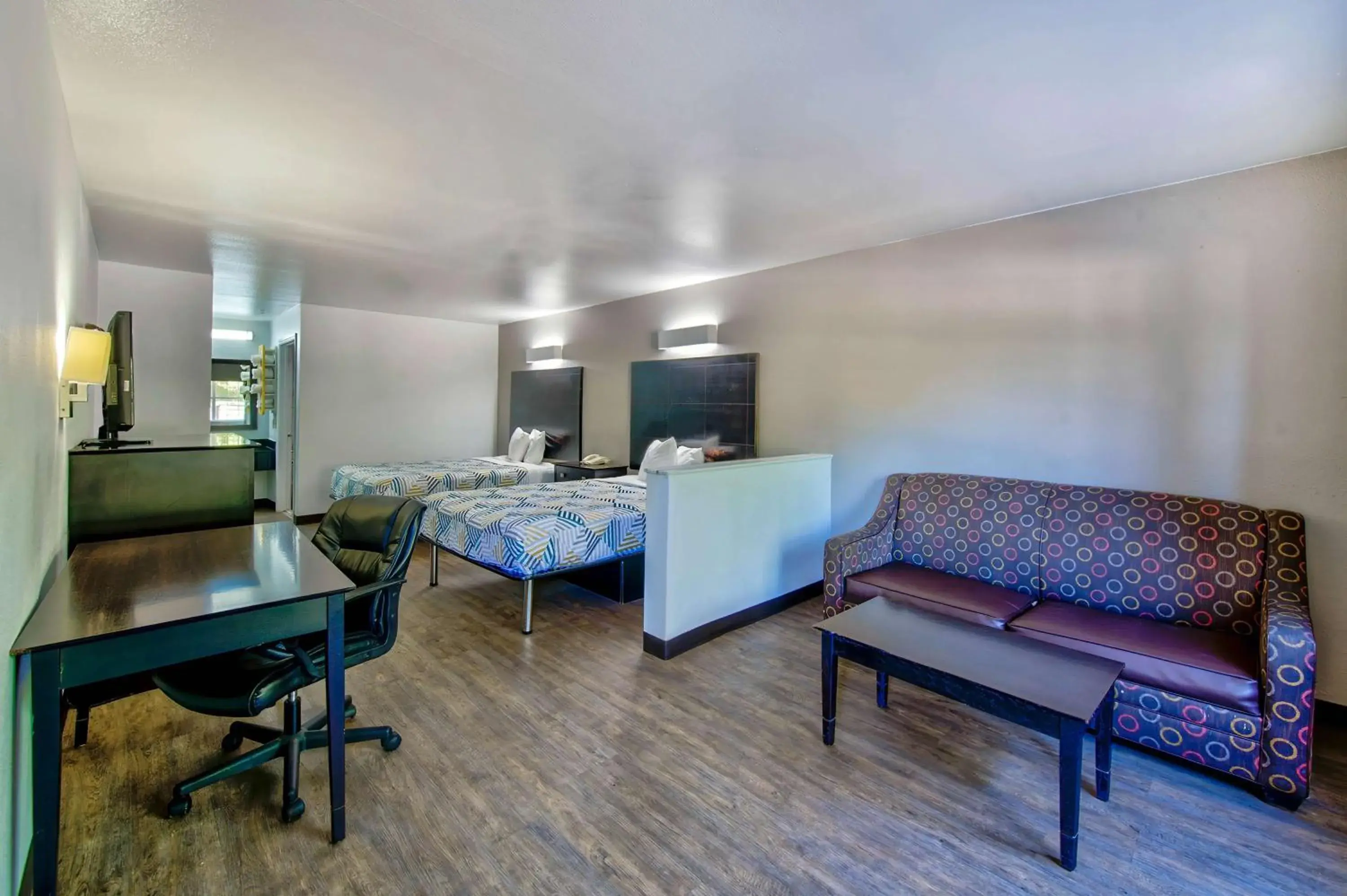 Bedroom in Motel 6-Arlington, TX Bedroom in Motel 6-Arlington, TX