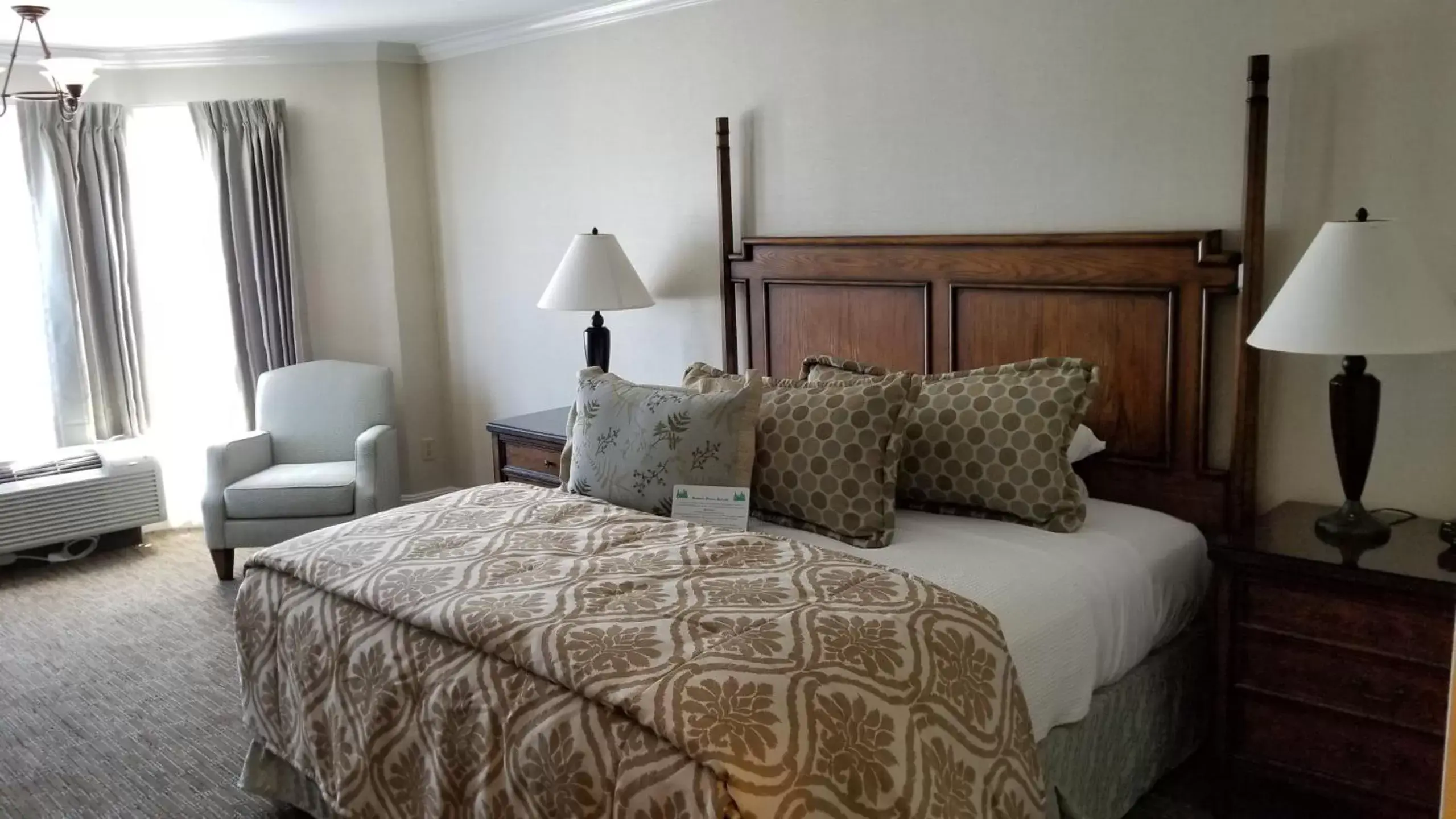 Photo of the whole room, Bed in Chelsea Inn