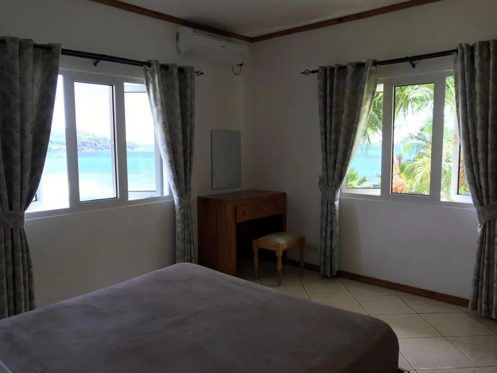 Bedroom, Bed in Sailfish Beach Villas
