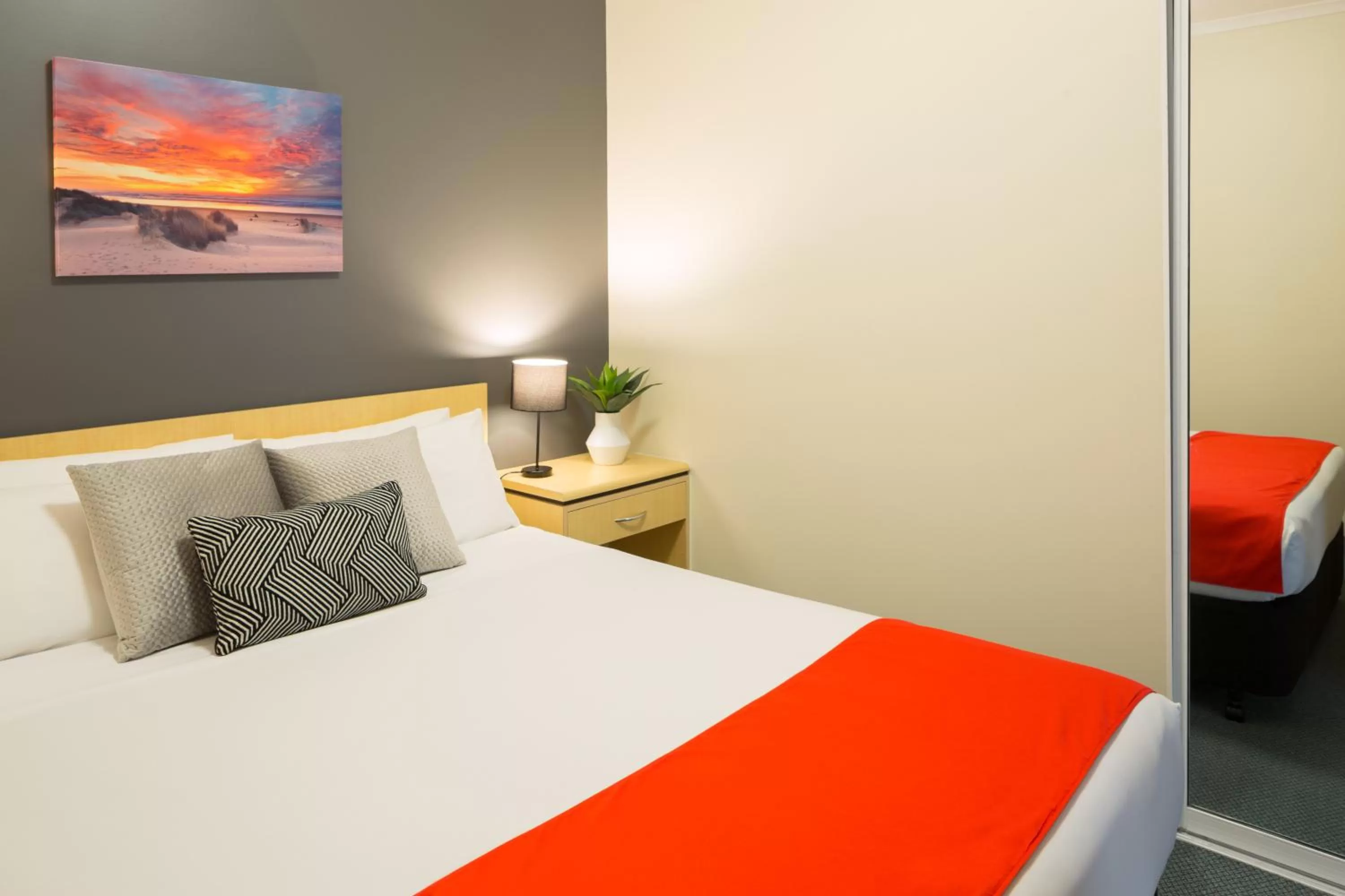 Bed in Frontier Hotel Darwin